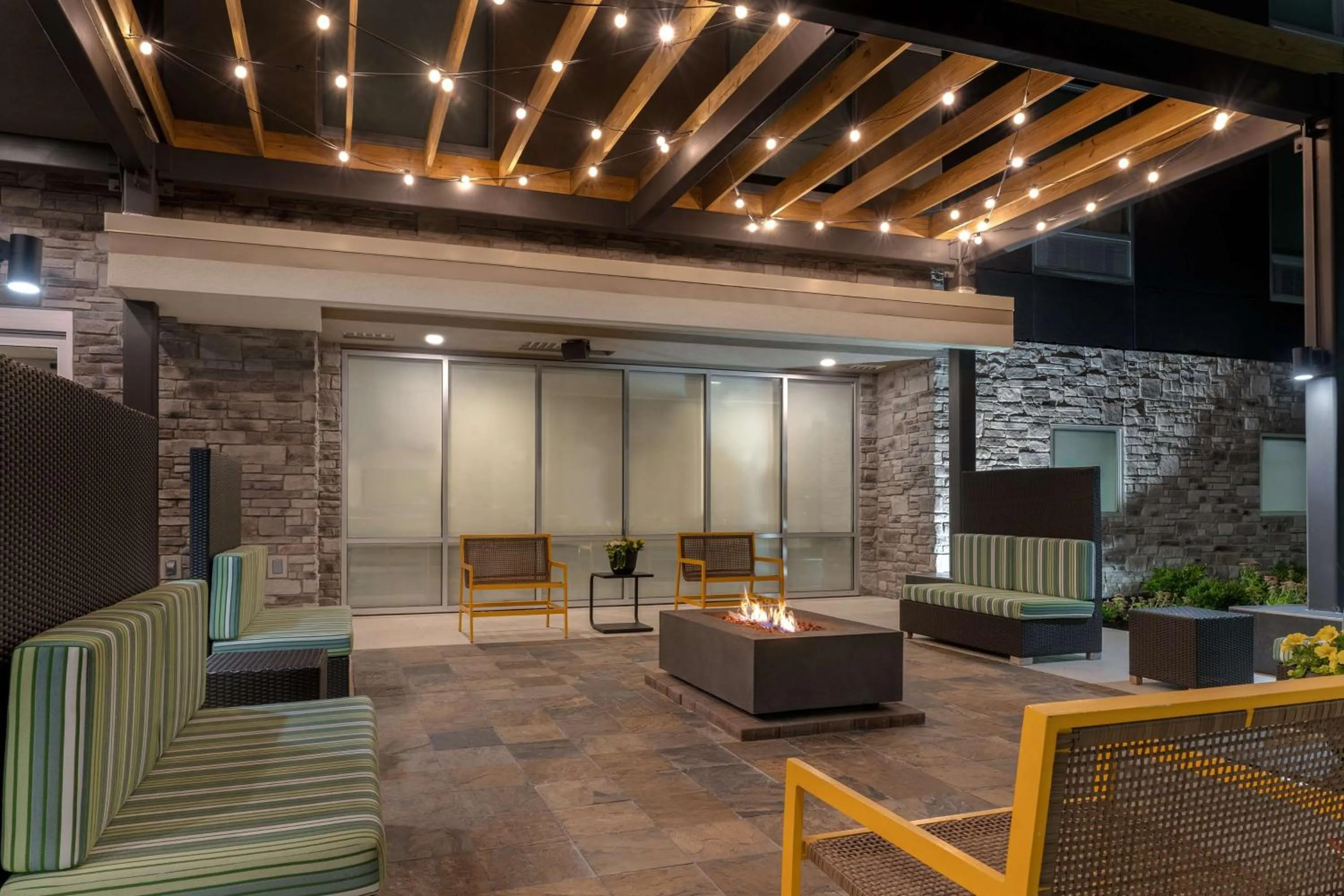 Patio in Home2 Suites By Hilton Kokomo