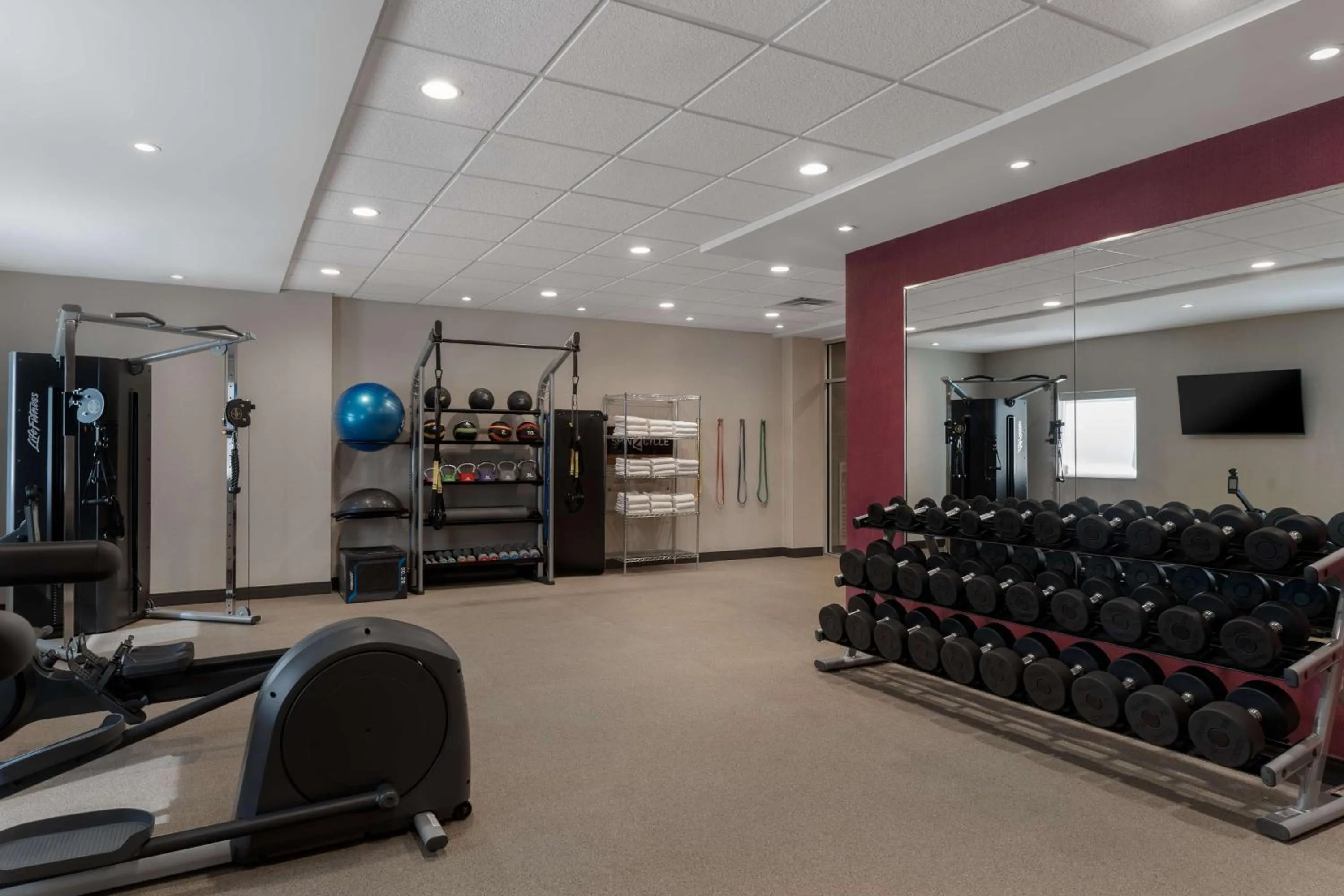 Fitness centre/facilities in Home2 Suites By Hilton Kokomo