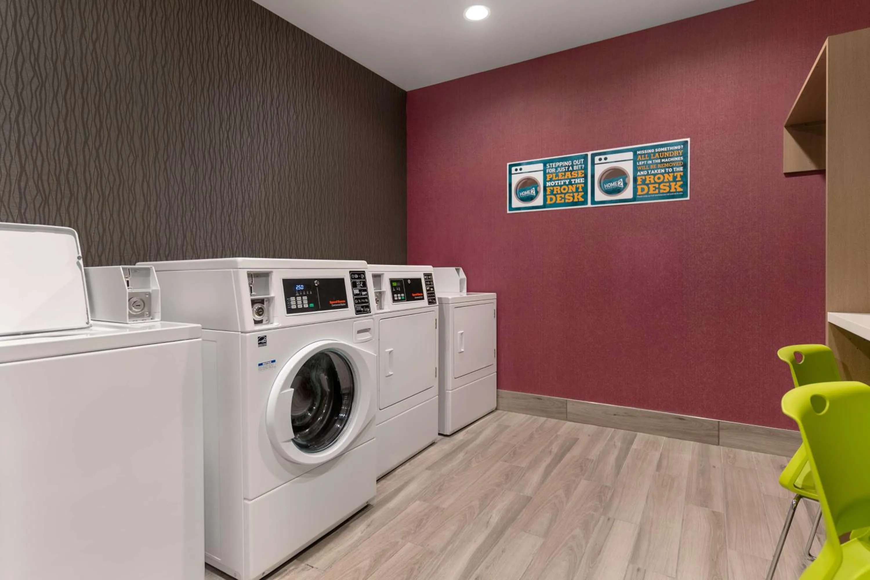 washing machine in Home2 Suites By Hilton Kokomo