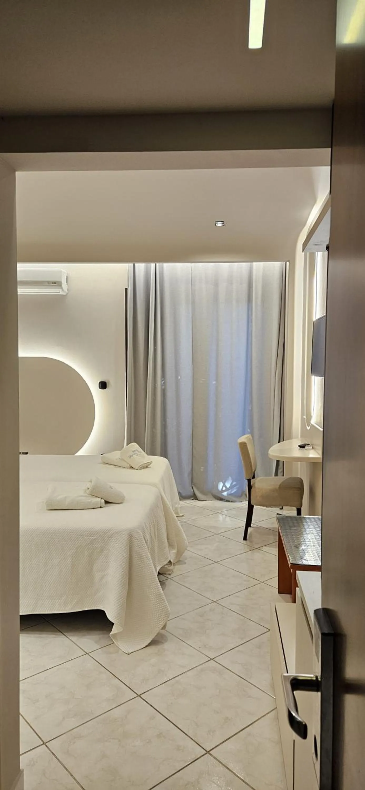 Bedroom, Bed in Olympic Village Hotel & SPA