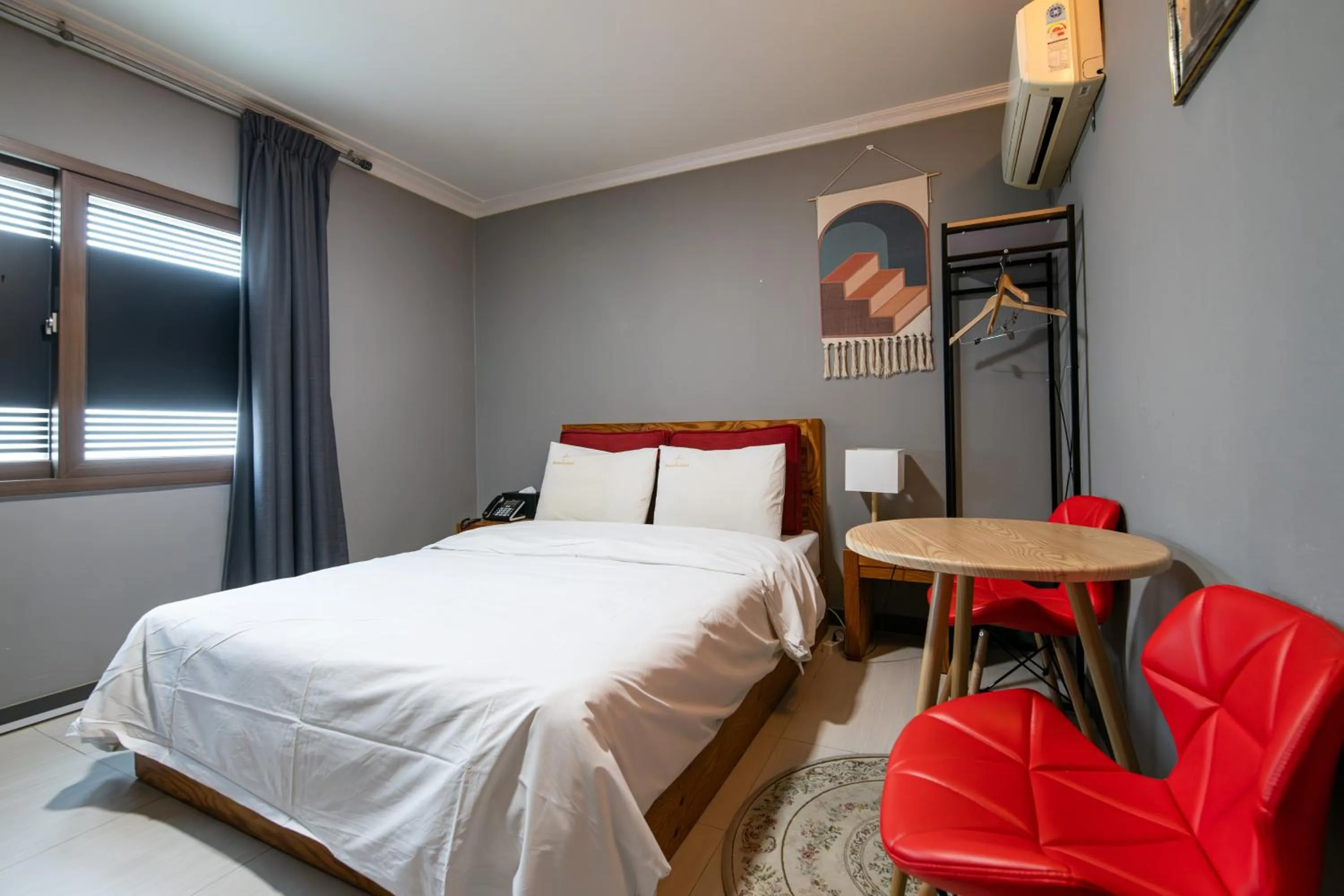 Photo of the whole room, Bed in Gung Business Hotel