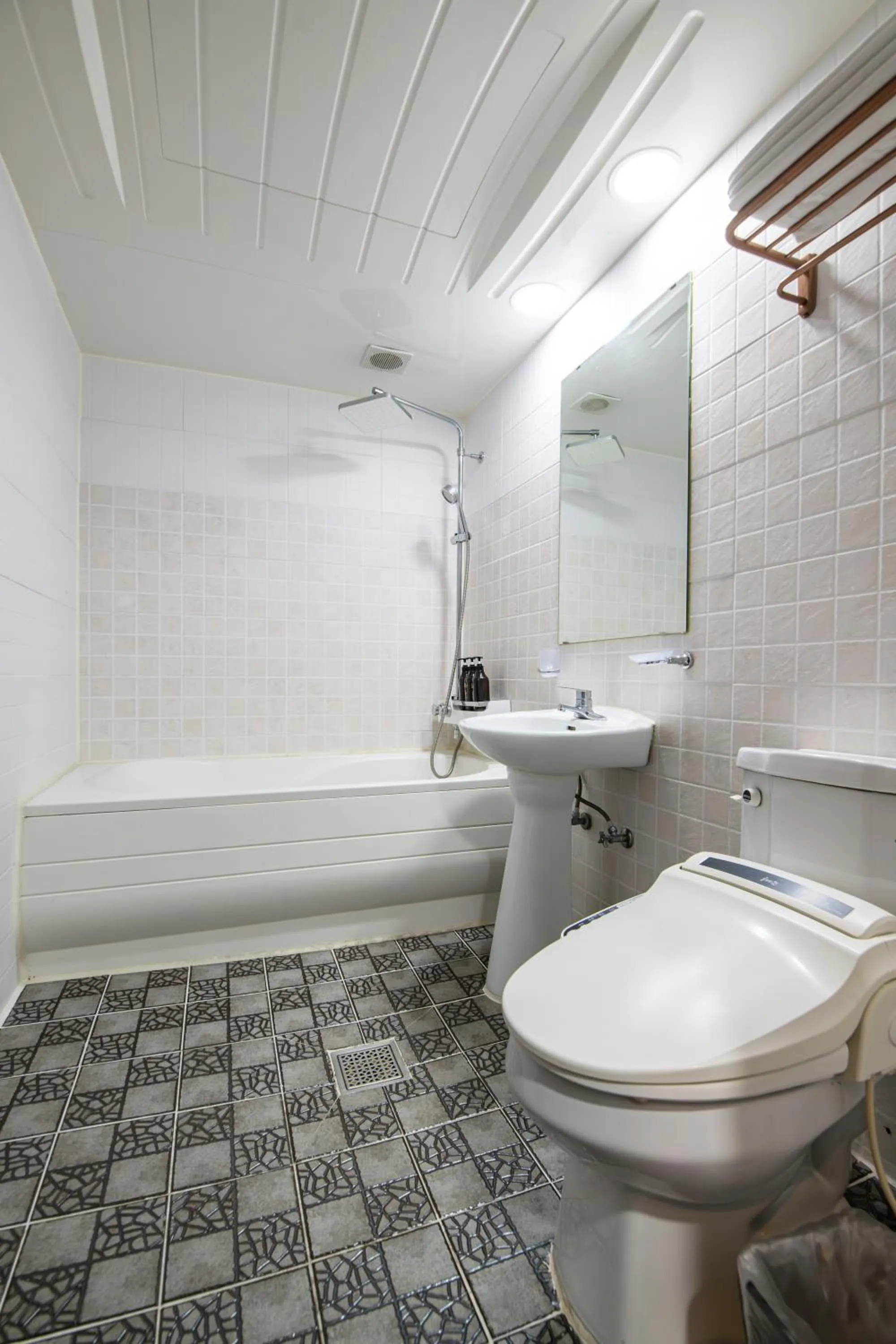 Bathroom in Gung Business Hotel