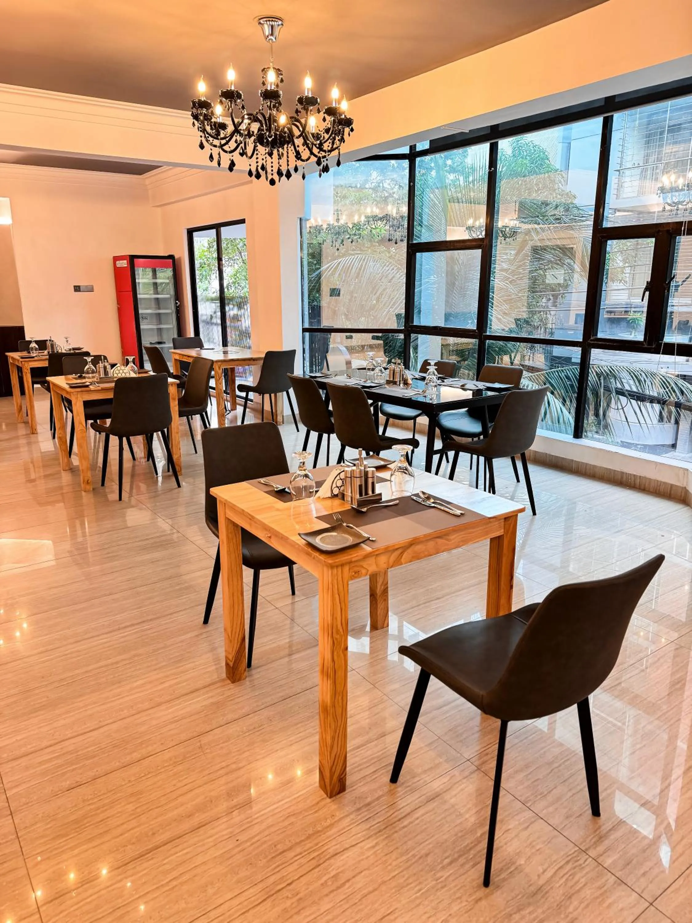 Restaurant/places to eat in Hotel Omni Residency Baridhara