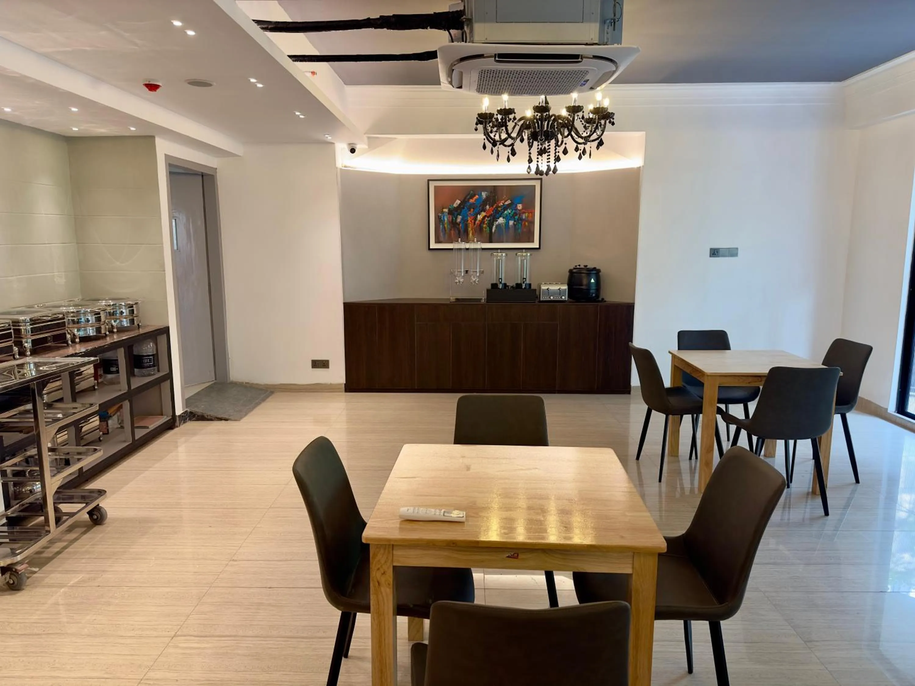 Dining area in Hotel Omni Residency Baridhara