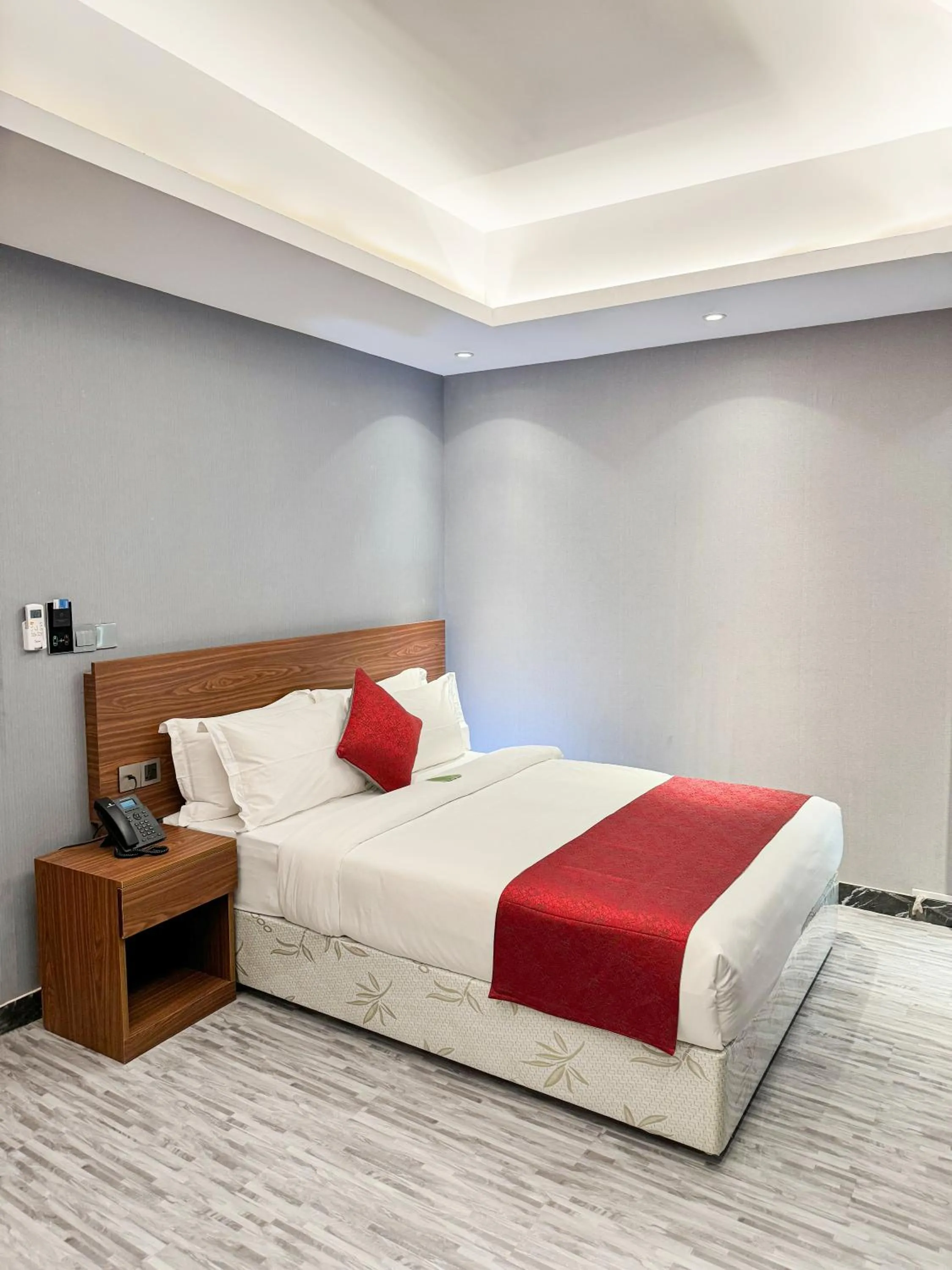 Bed in Hotel Omni Residency Baridhara