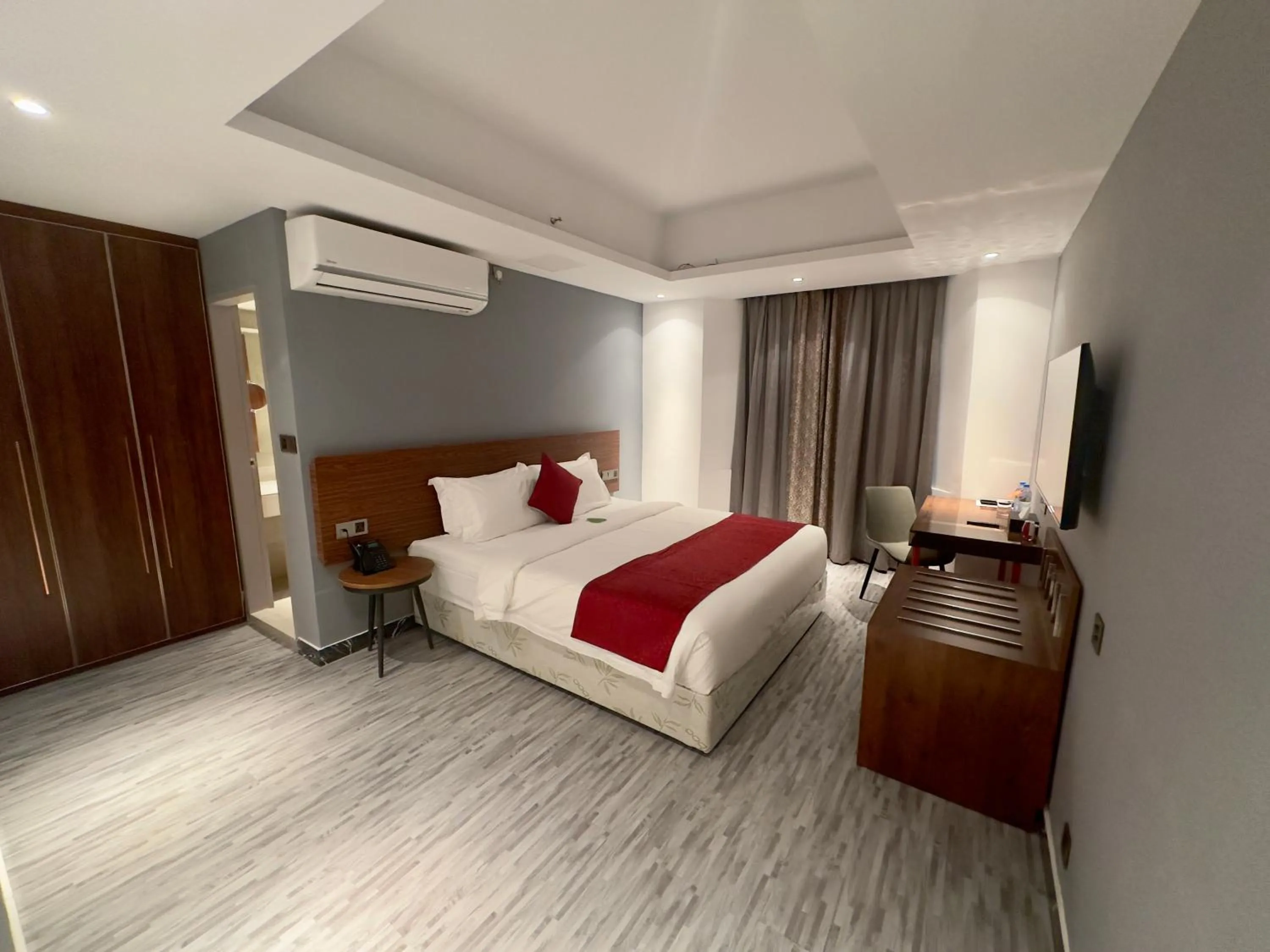 Photo of the whole room, Bed in Hotel Omni Residency Baridhara