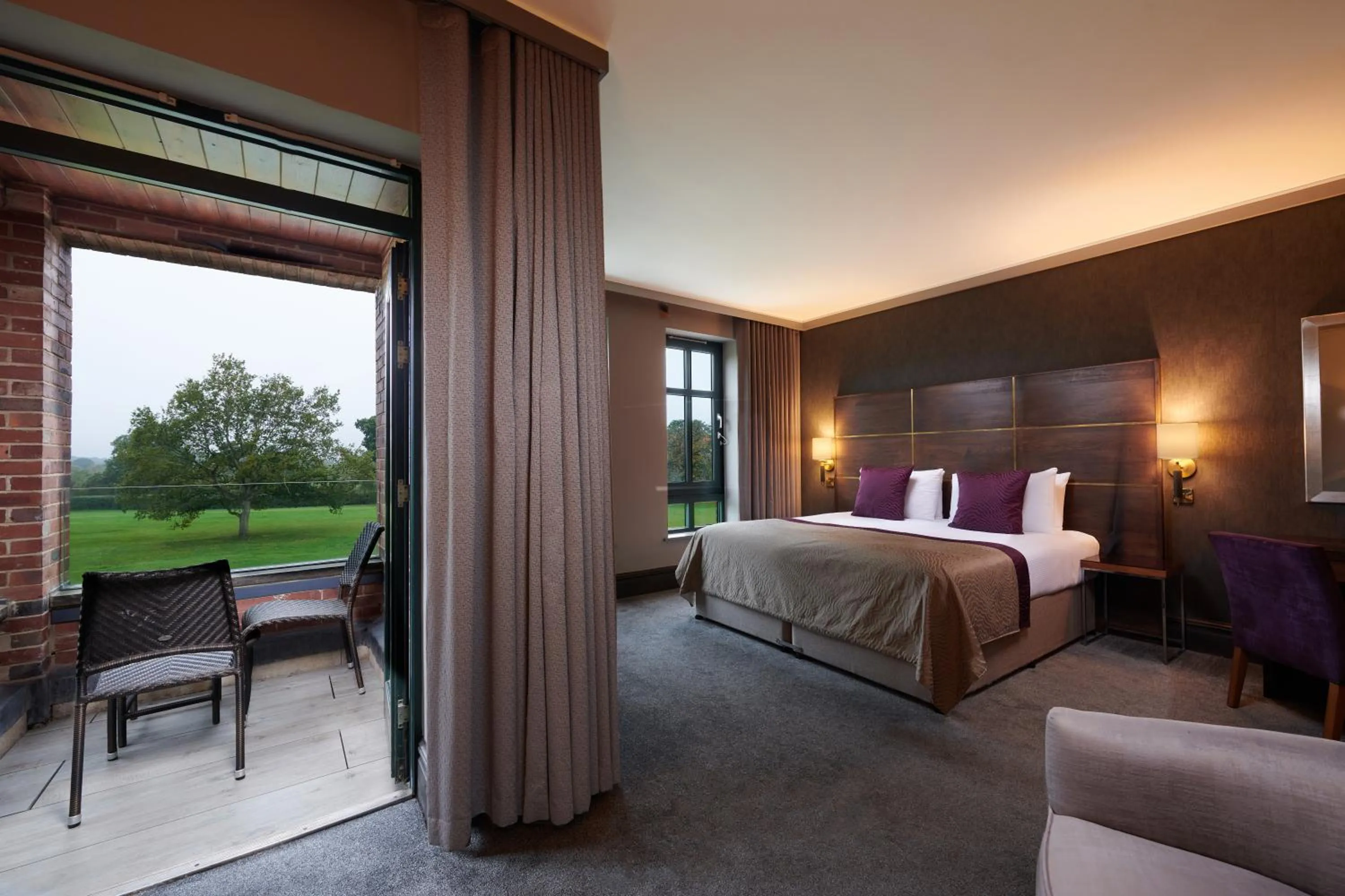 Bed in Aldwark Manor Estate