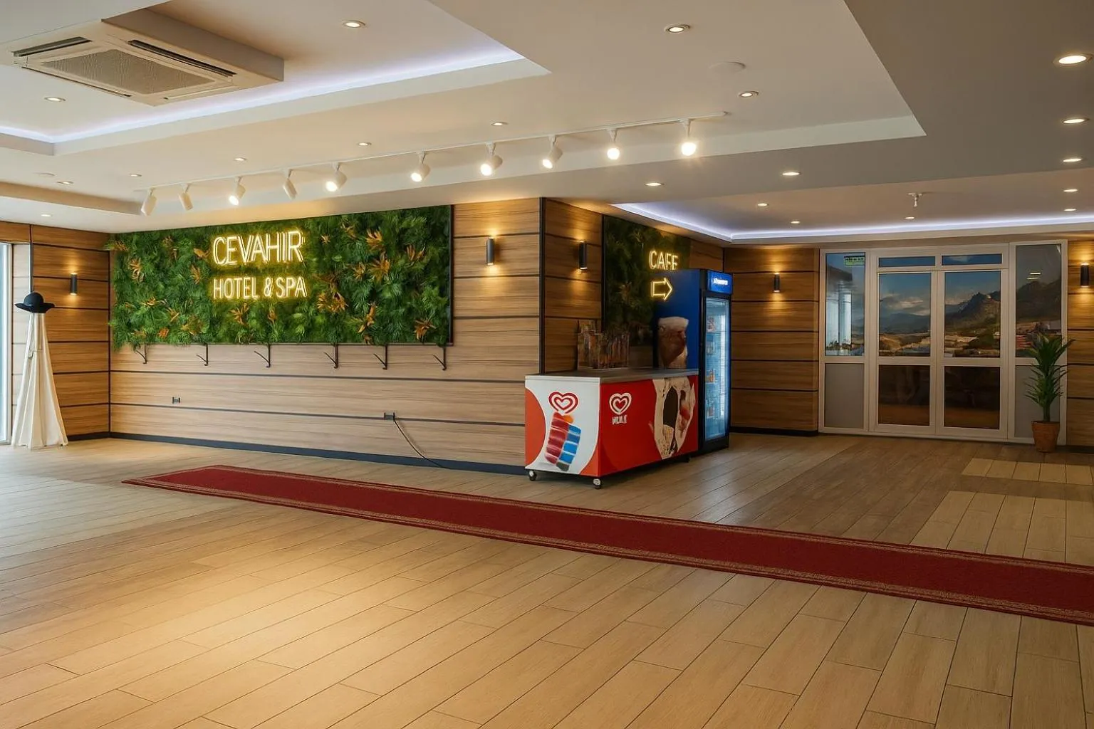 Lobby or reception in Cevaher Hotel & Suıtes