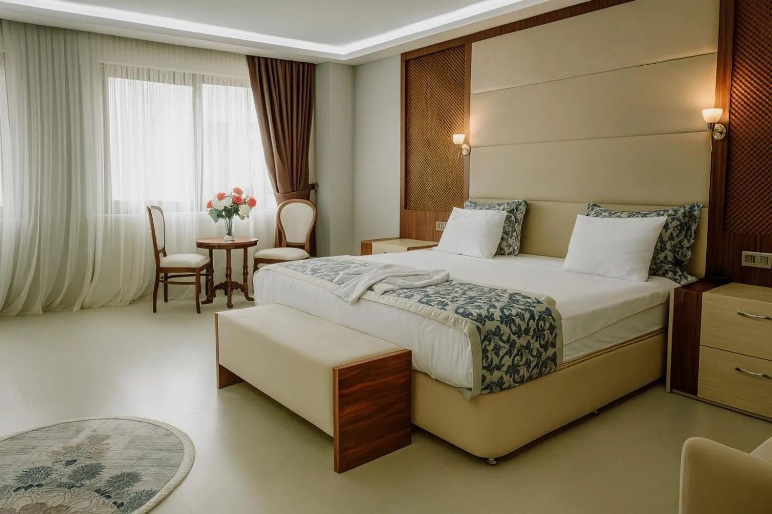 Bedroom, Bed in Cevaher Hotel & Suıtes