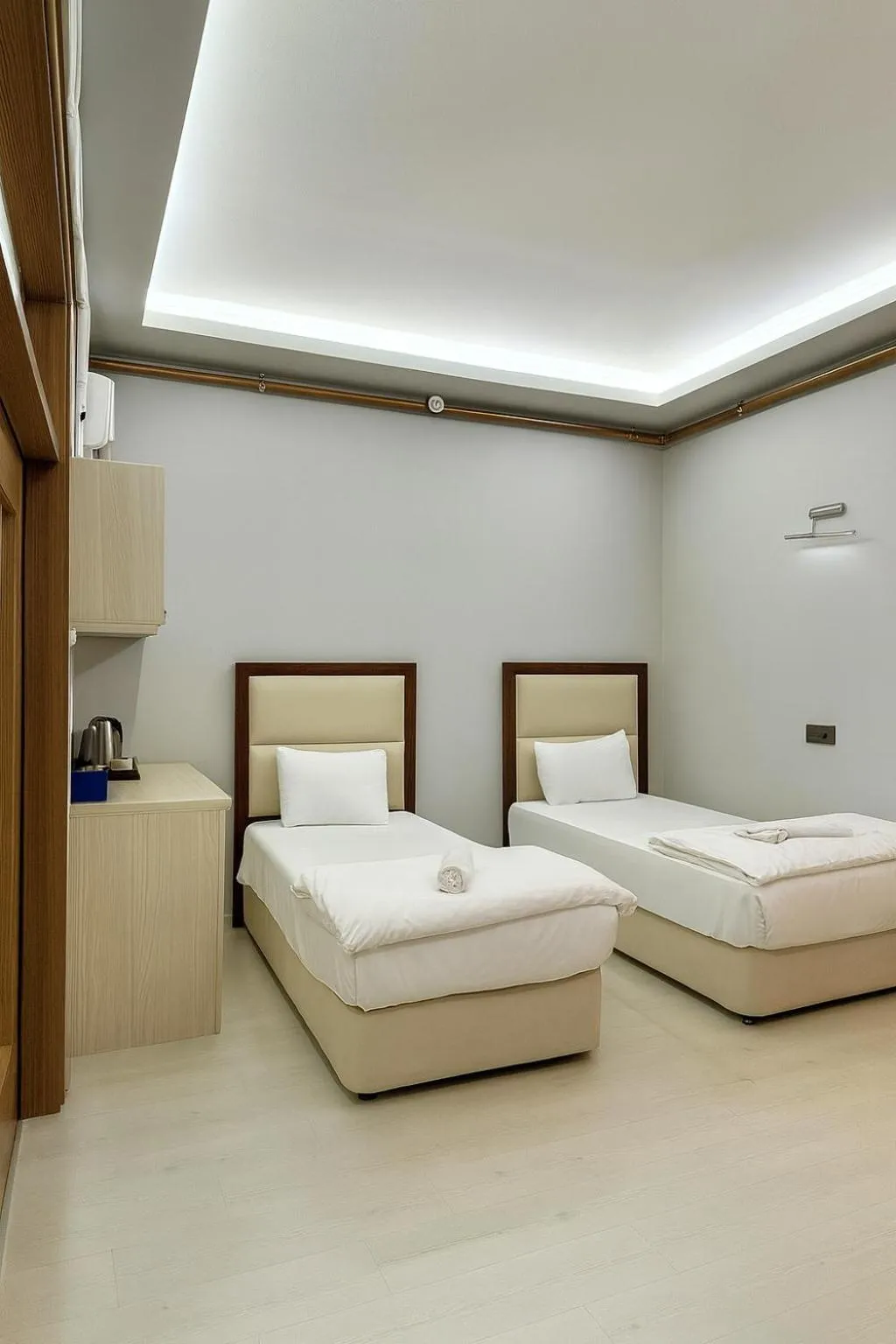 Bedroom, Bed in Cevaher Hotel & Suıtes