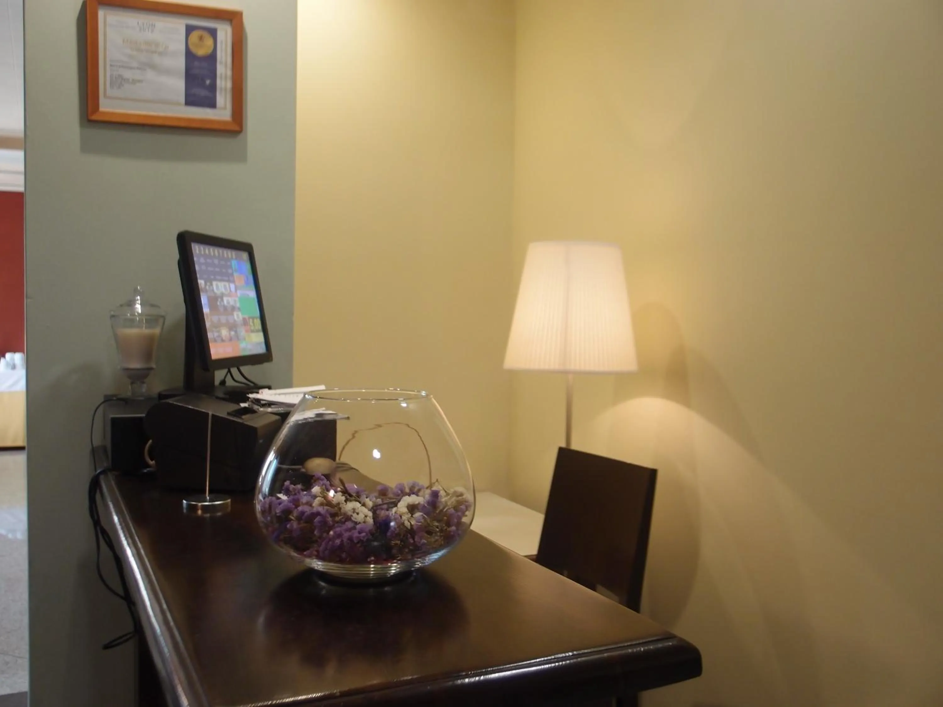 Restaurant/places to eat in Hotel Avión by Bossh! Hotels