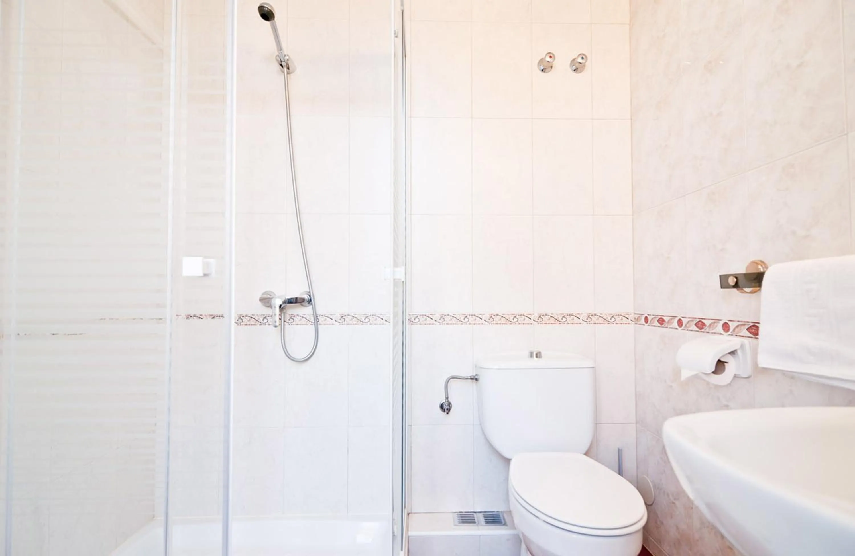 Bathroom in Hostal Asunción