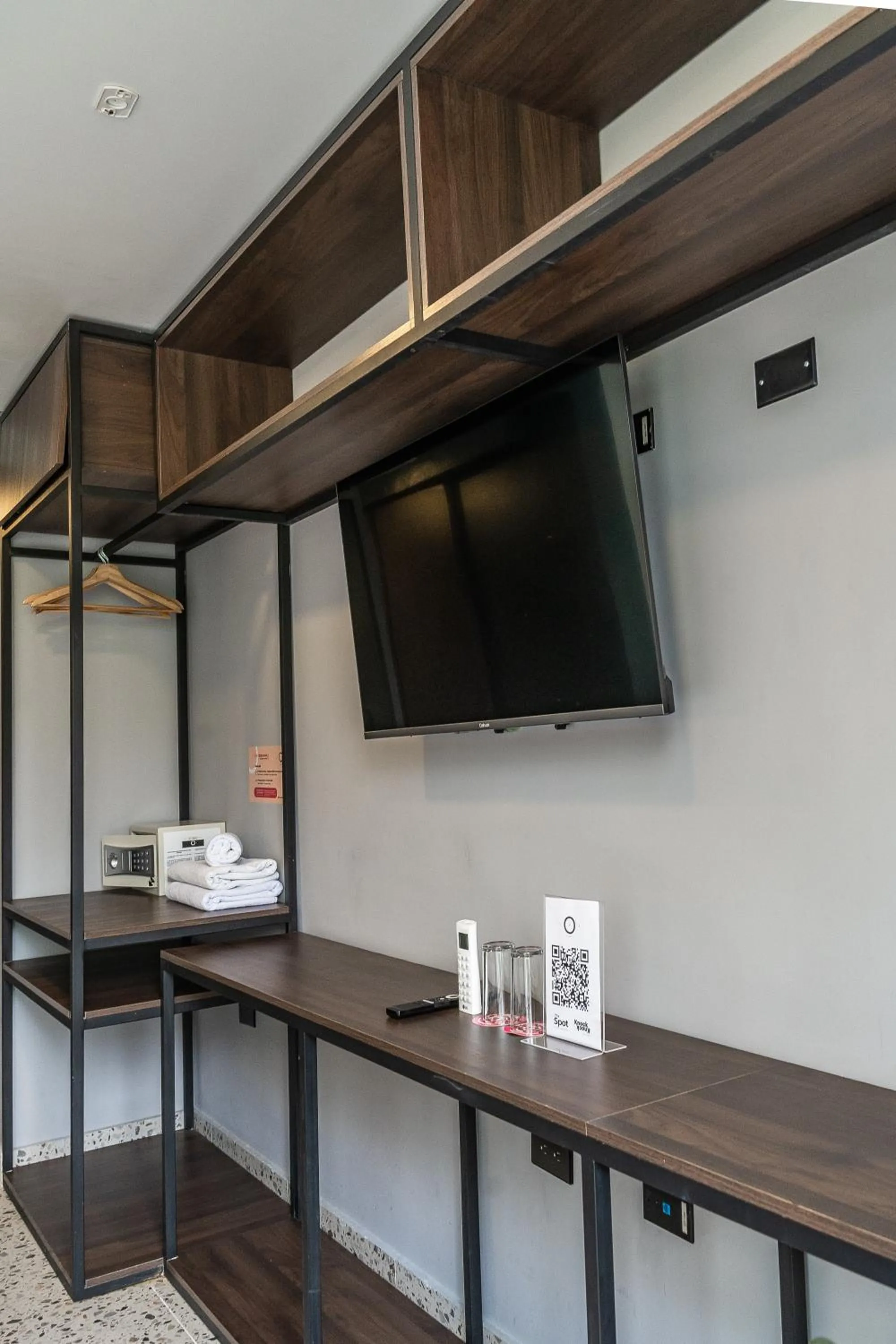 TV and multimedia in The O by Seekers Medellín