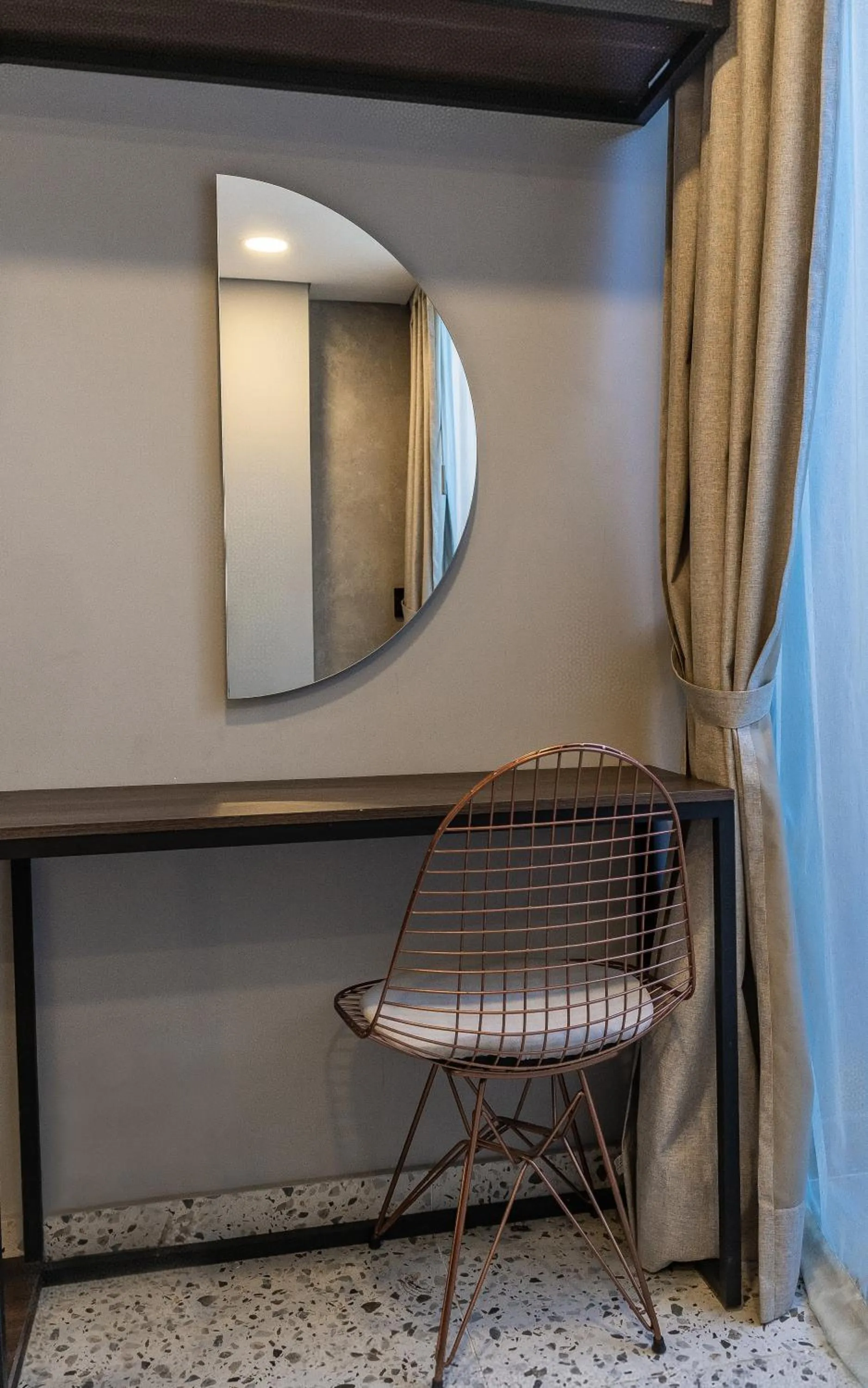 Photo of the whole room in The O by Seekers Medellín