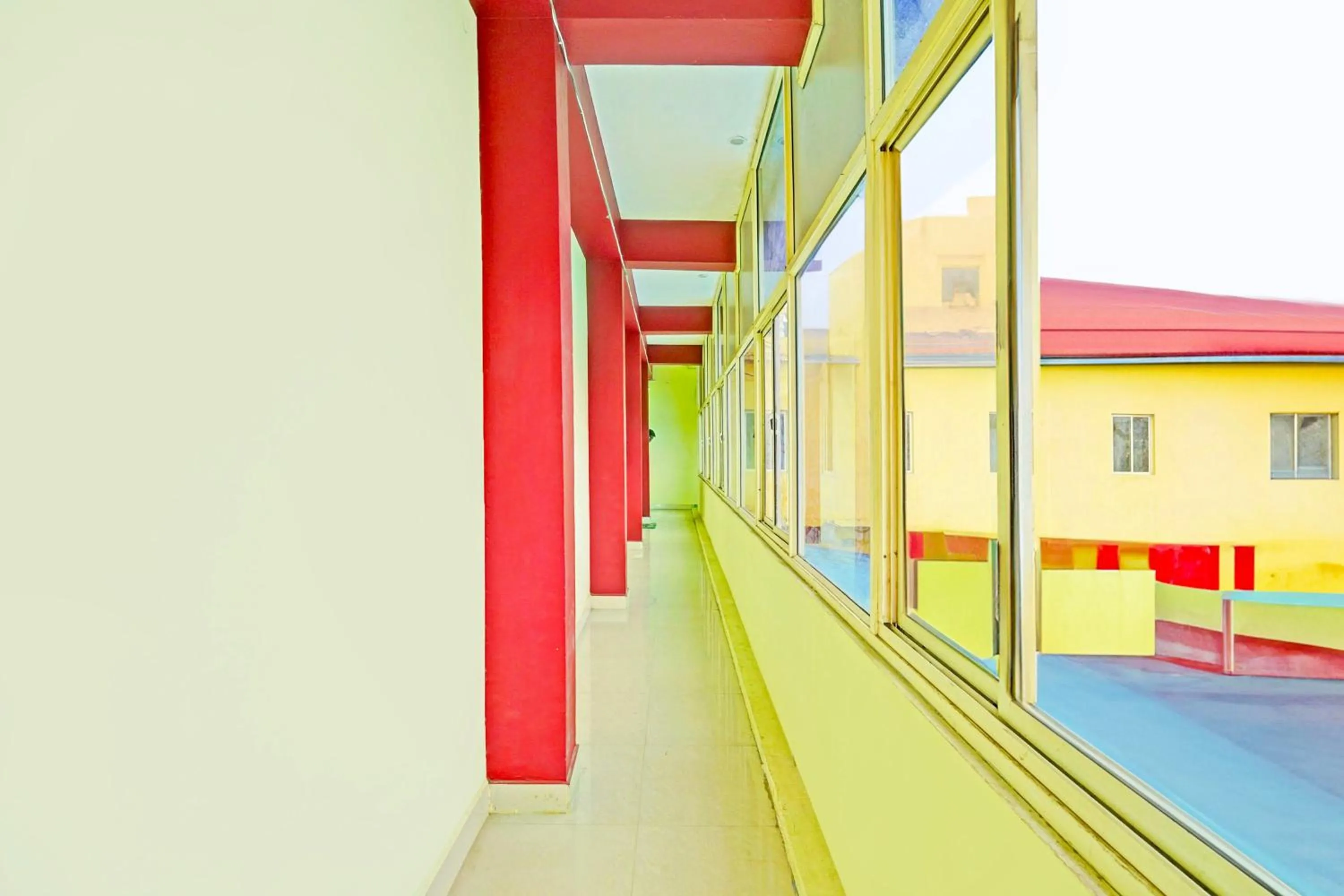 Lobby or reception in Hotel O by OYO LA VGA RESIDENCY