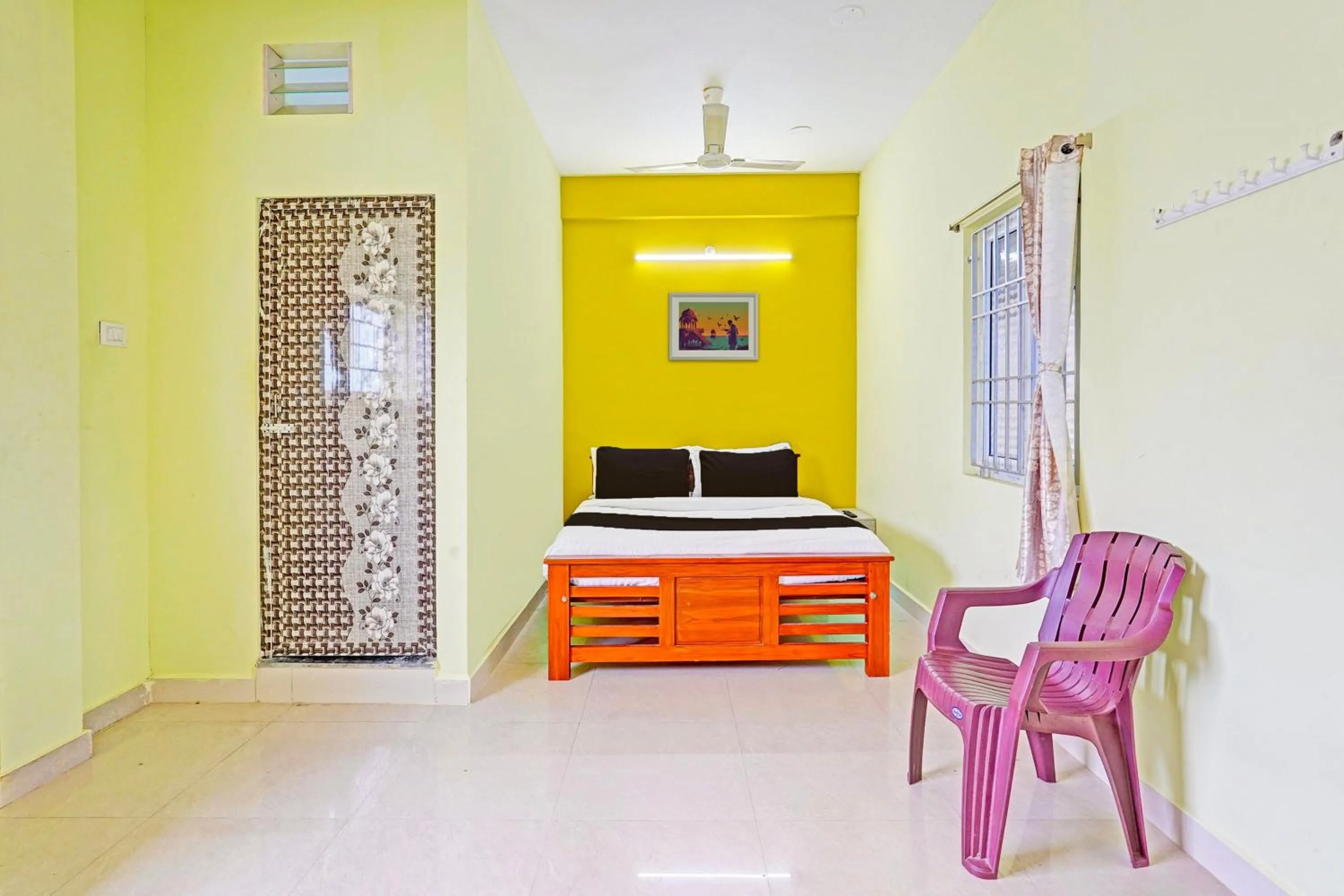 Bedroom in Hotel O by OYO LA VGA RESIDENCY