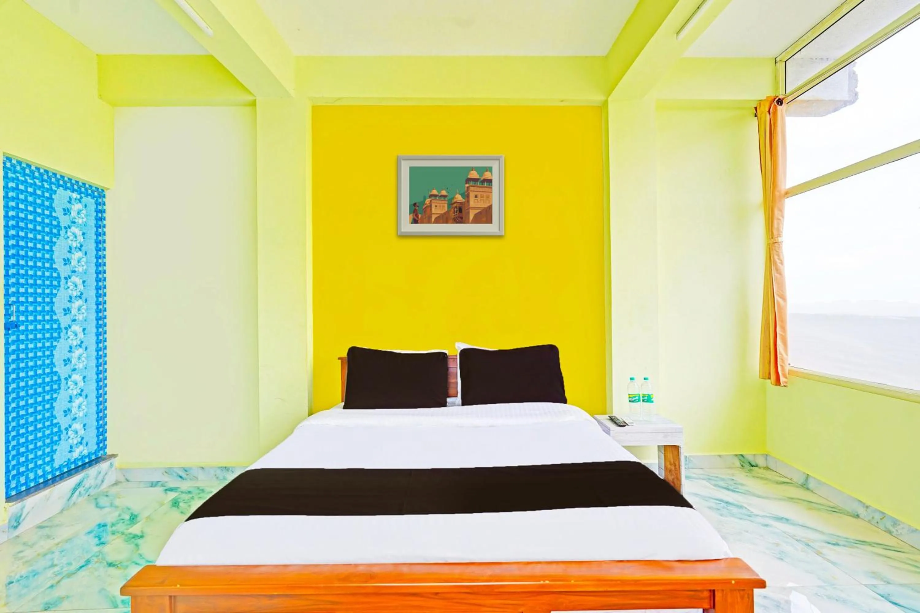 Bedroom, Bed in Hotel O by OYO LA VGA RESIDENCY