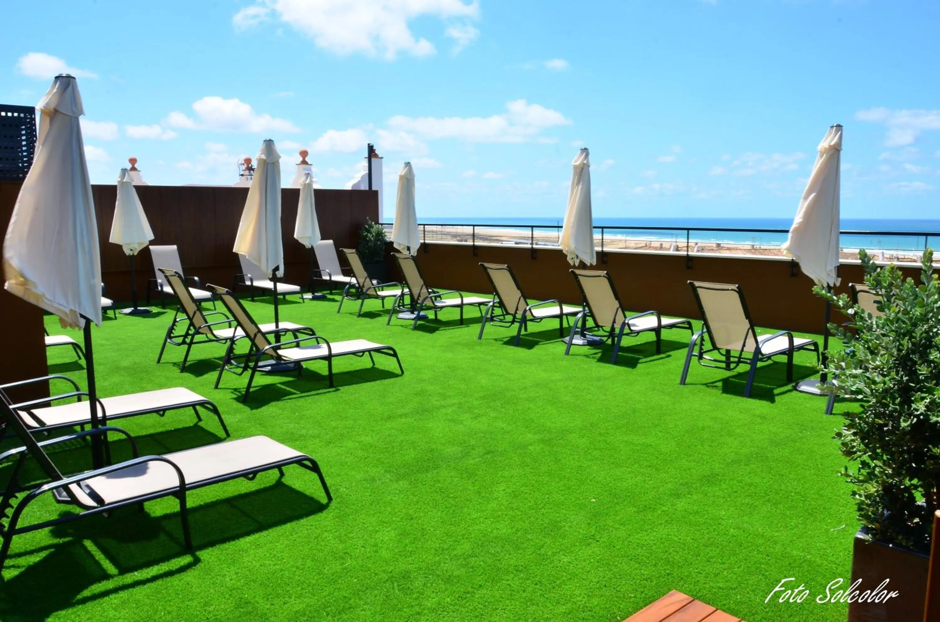 Solarium in Hotel y Apartamentos Conilsol