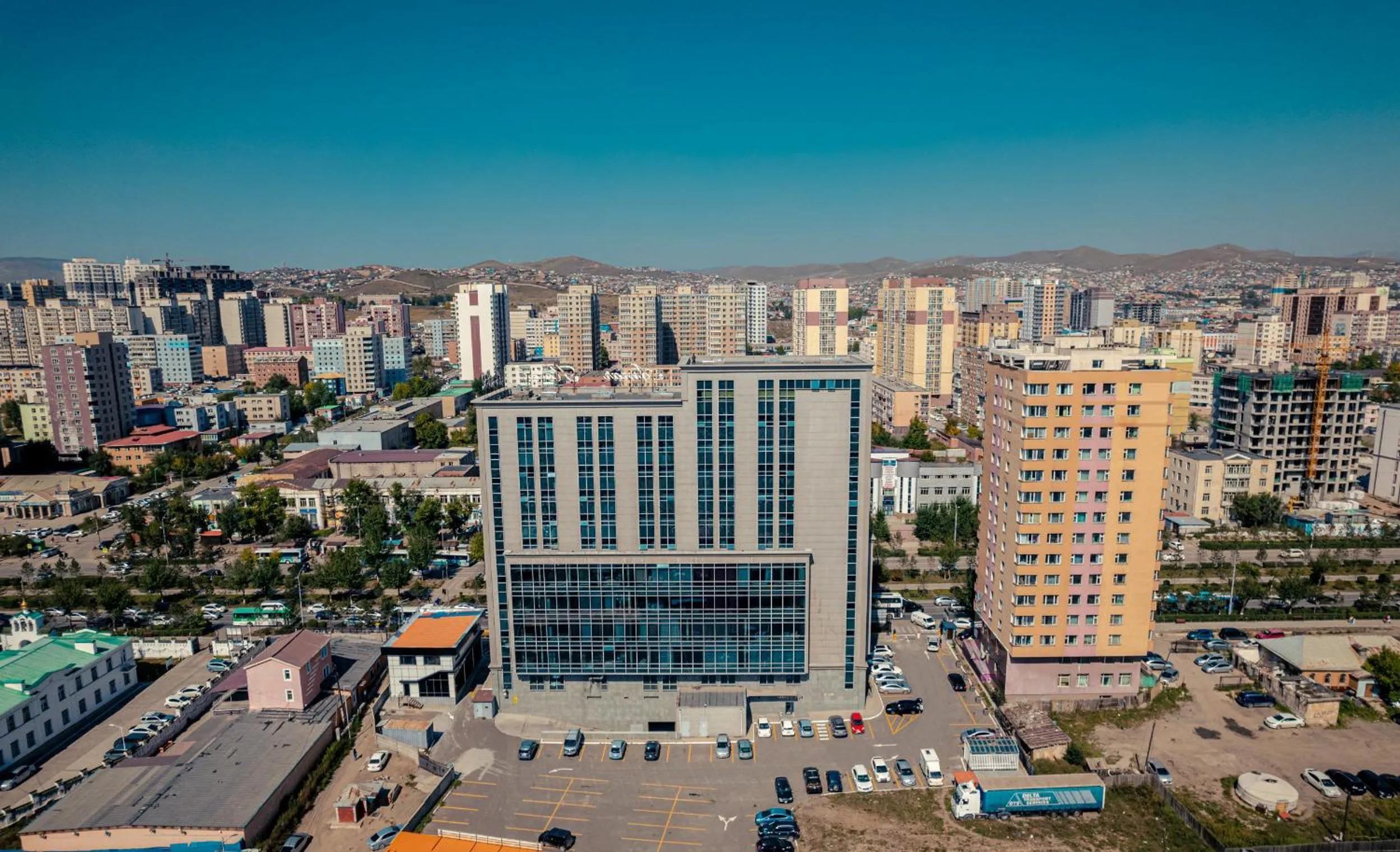 Parking in Amar Hotel Ulaanbaatar live
