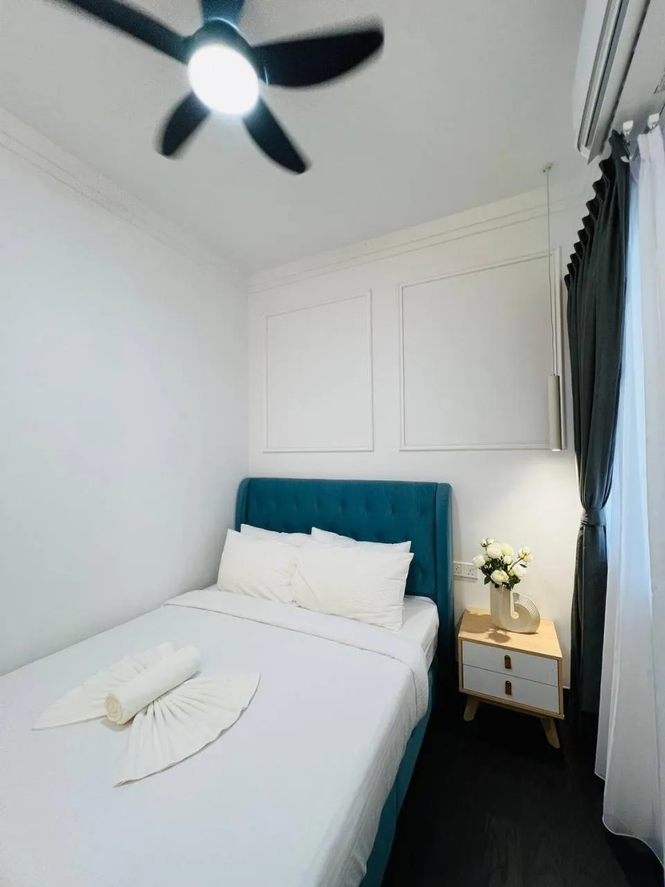 Bed in R&F Seine Region by ANJU