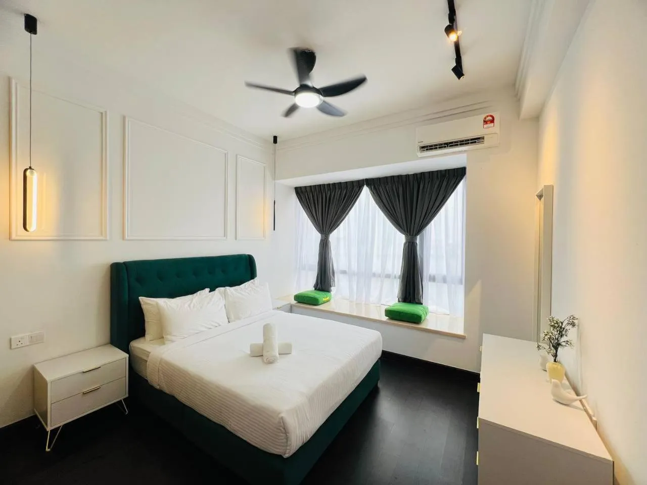 Bed in R&F Seine Region by ANJU