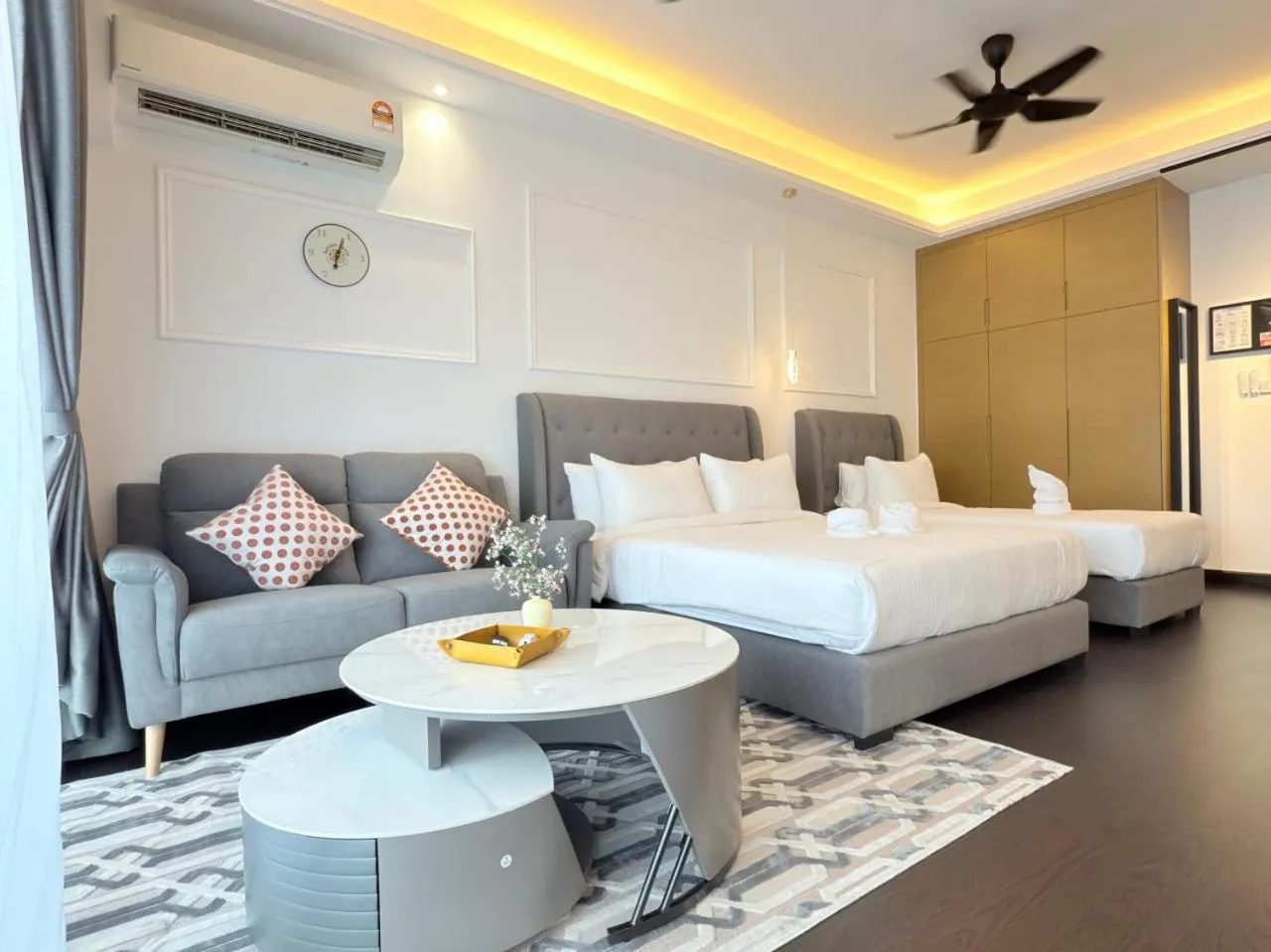 Bed in R&F Seine Region by ANJU