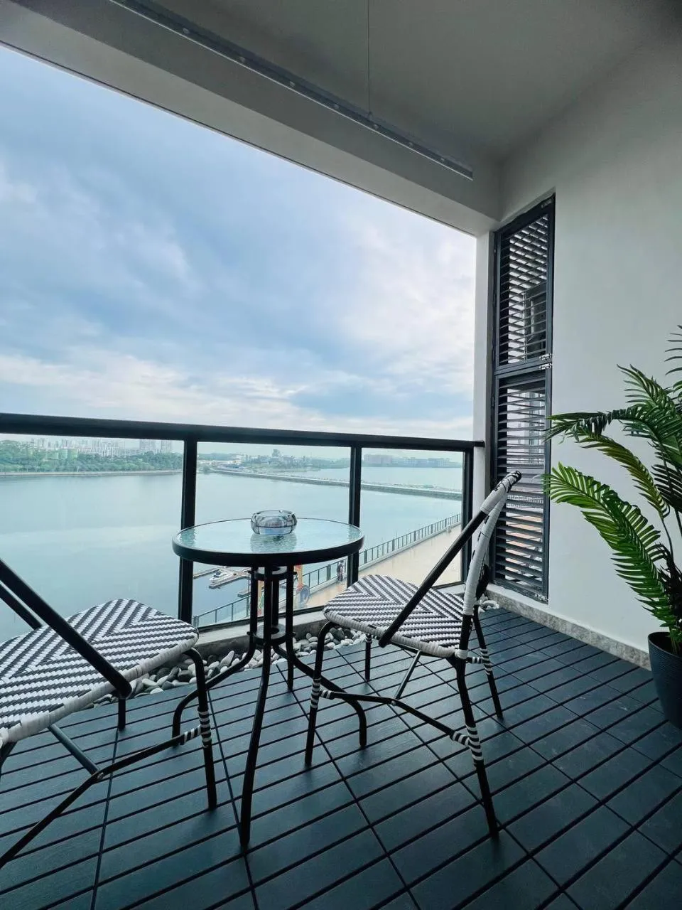 R&F Seine Region by ANJU