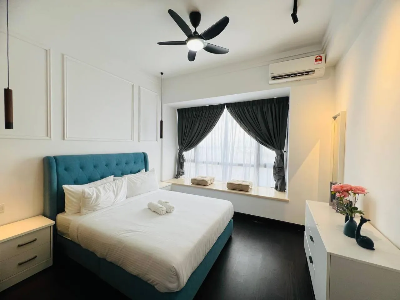 Bed in R&F Seine Region by ANJU