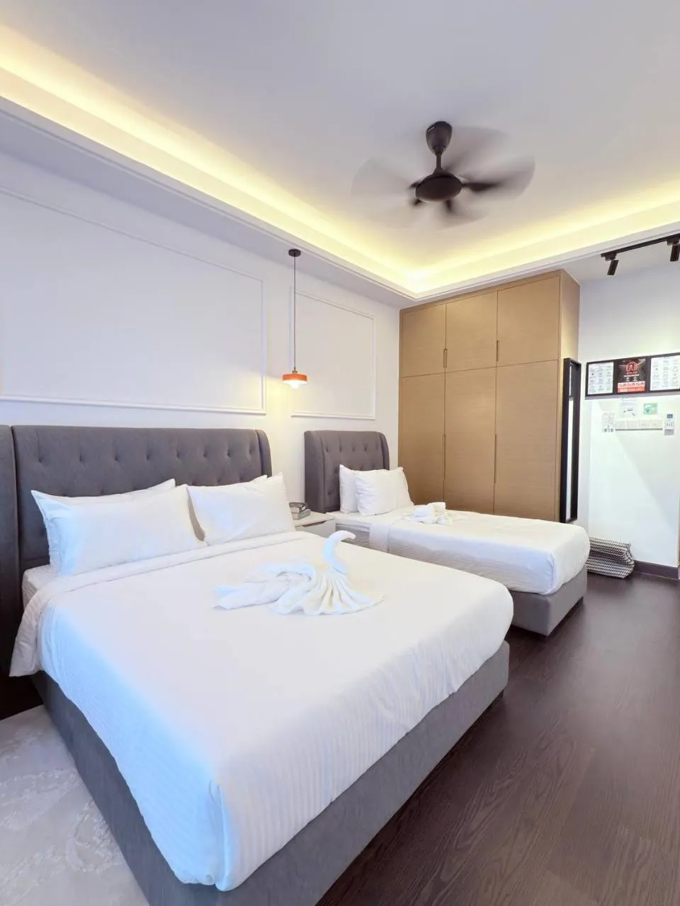 Bed in R&F Seine Region by ANJU