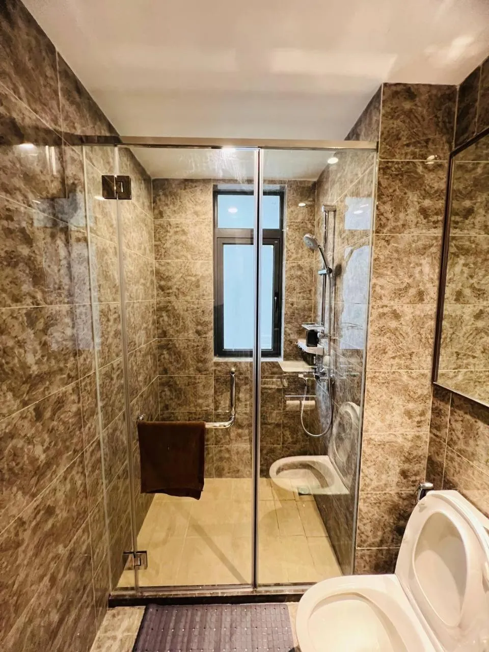 R&F Seine Region by ANJU