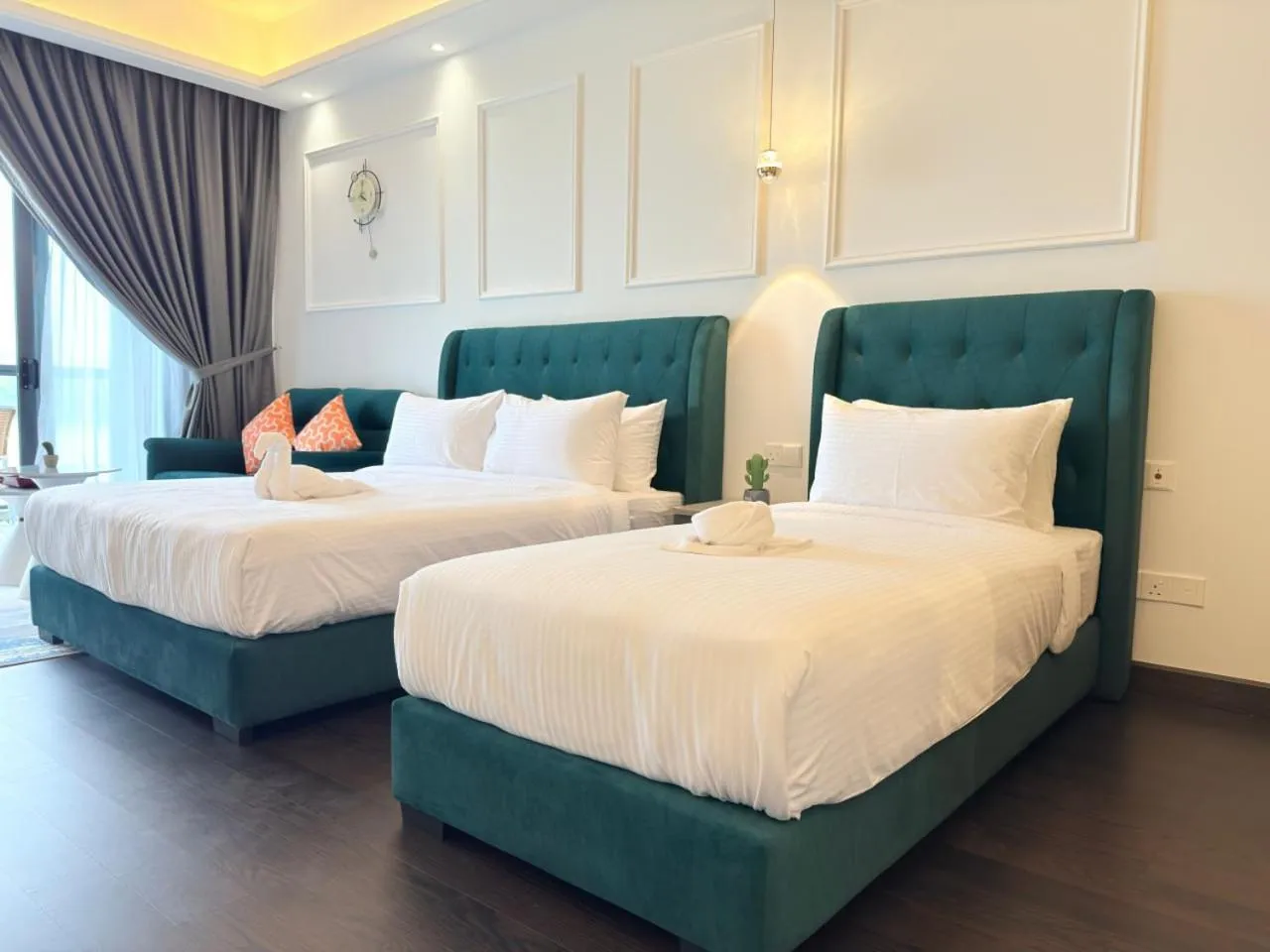 Bed in R&F Seine Region by ANJU