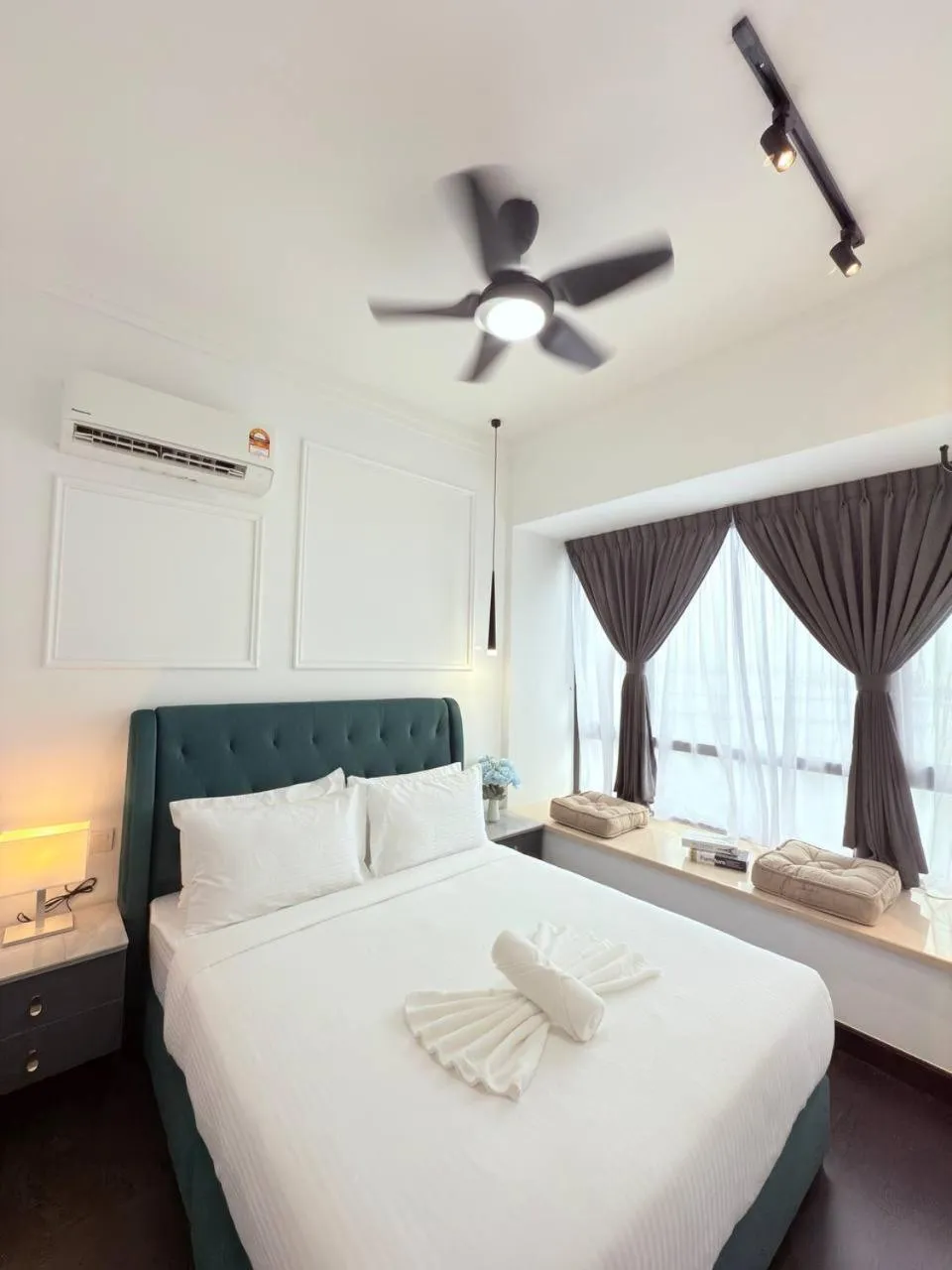 Bed in R&F Seine Region by ANJU