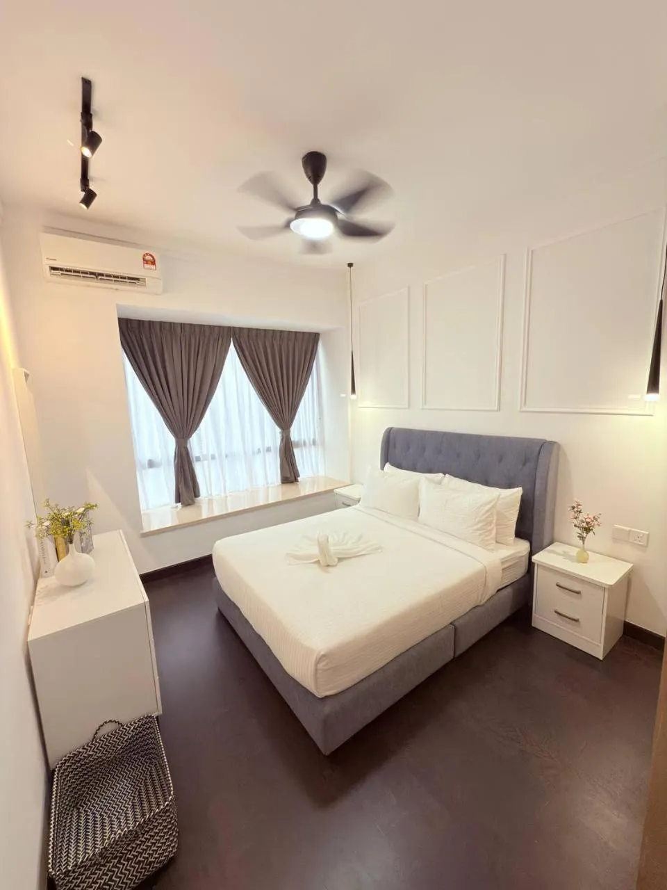 Bed in R&F Seine Region by ANJU