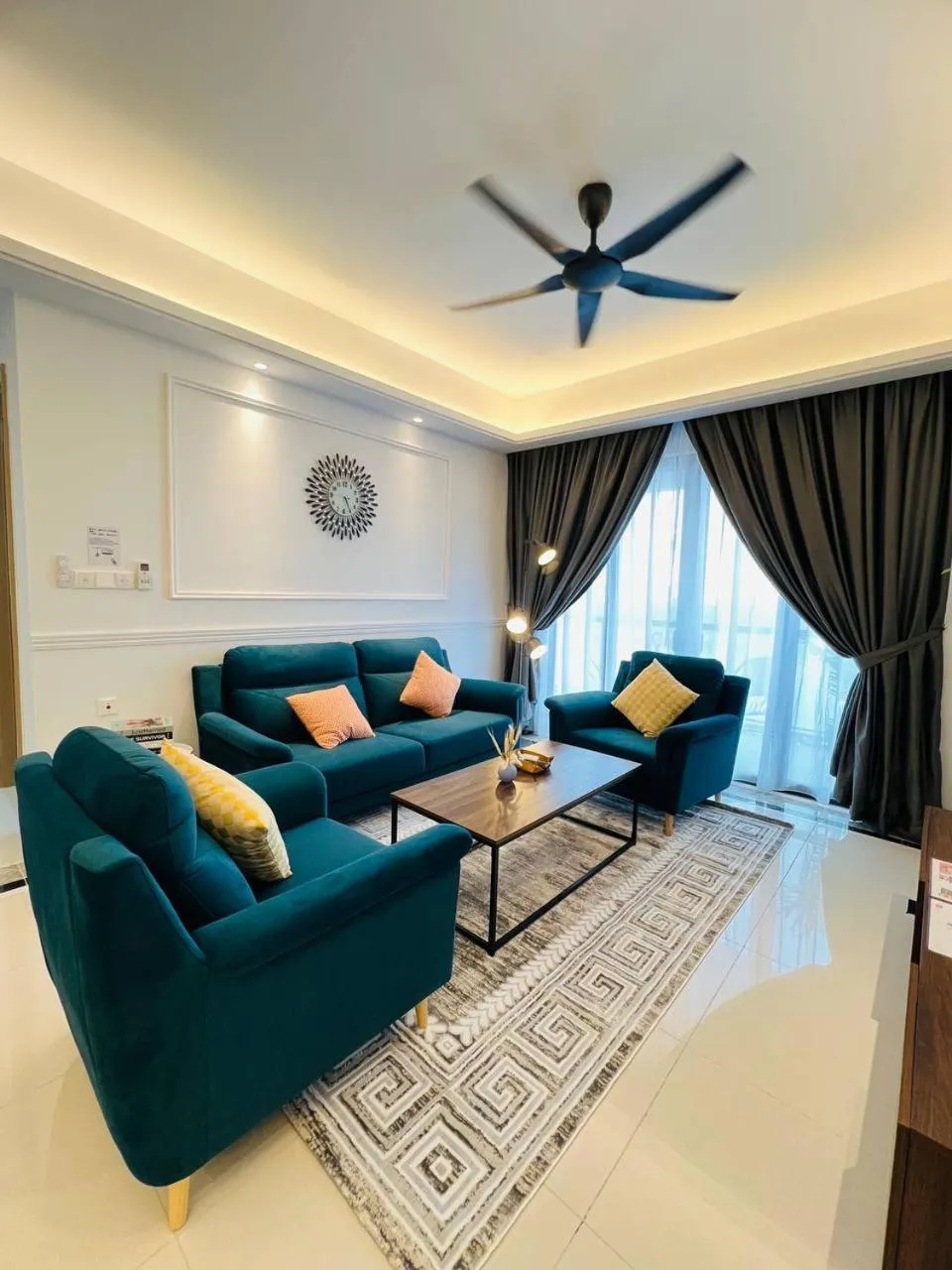 R&F Seine Region by ANJU