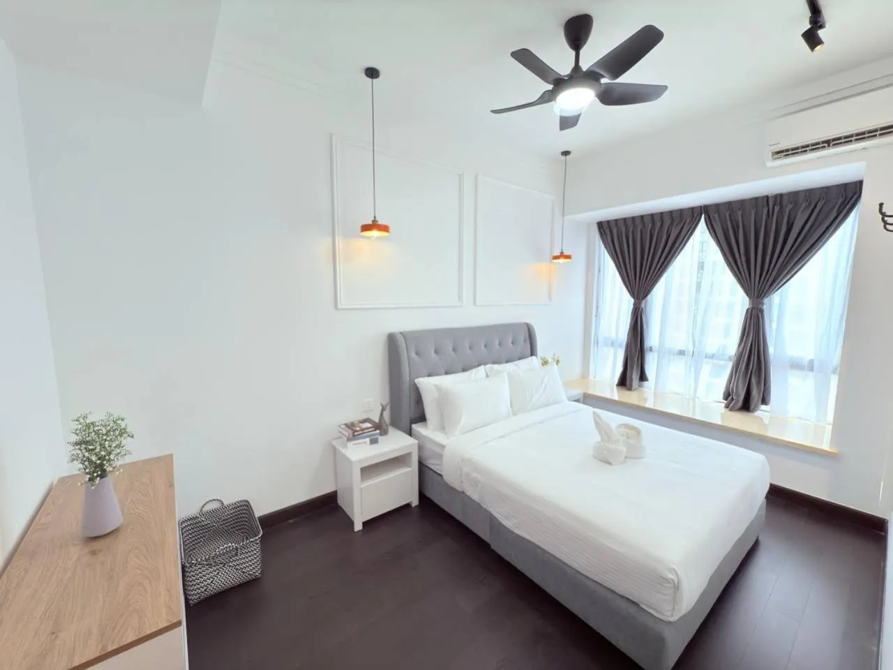 Bed in R&F Seine Region by ANJU