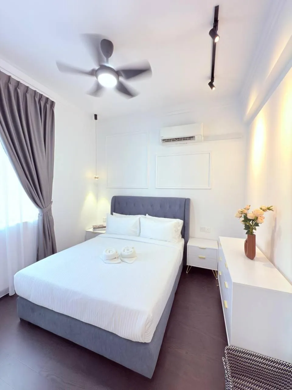 Bed in R&F Seine Region by ANJU