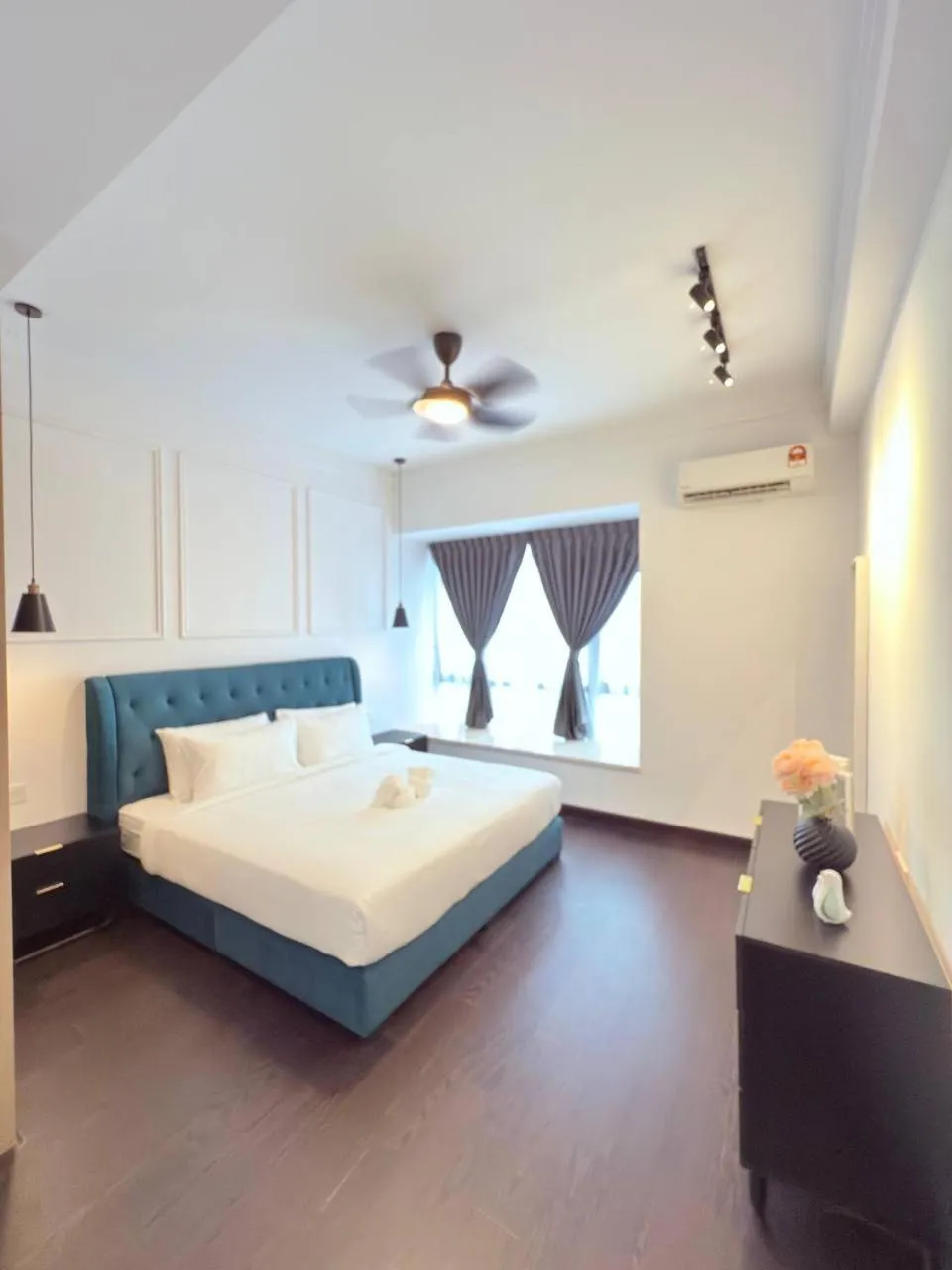 Bed in R&F Seine Region by ANJU