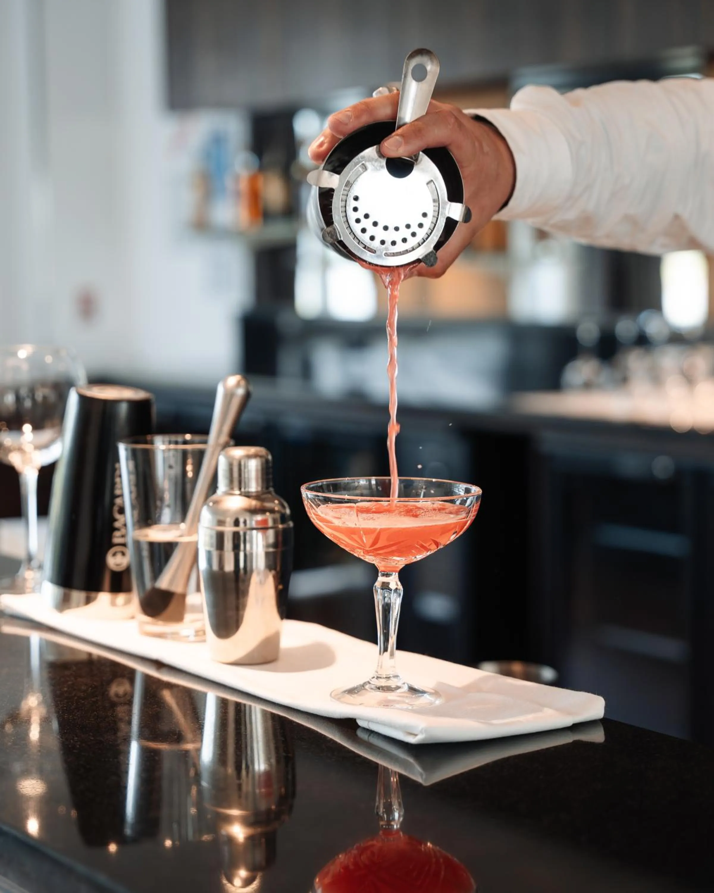 Lounge or bar in Westotel Taverny - Paris Val-d'Oise