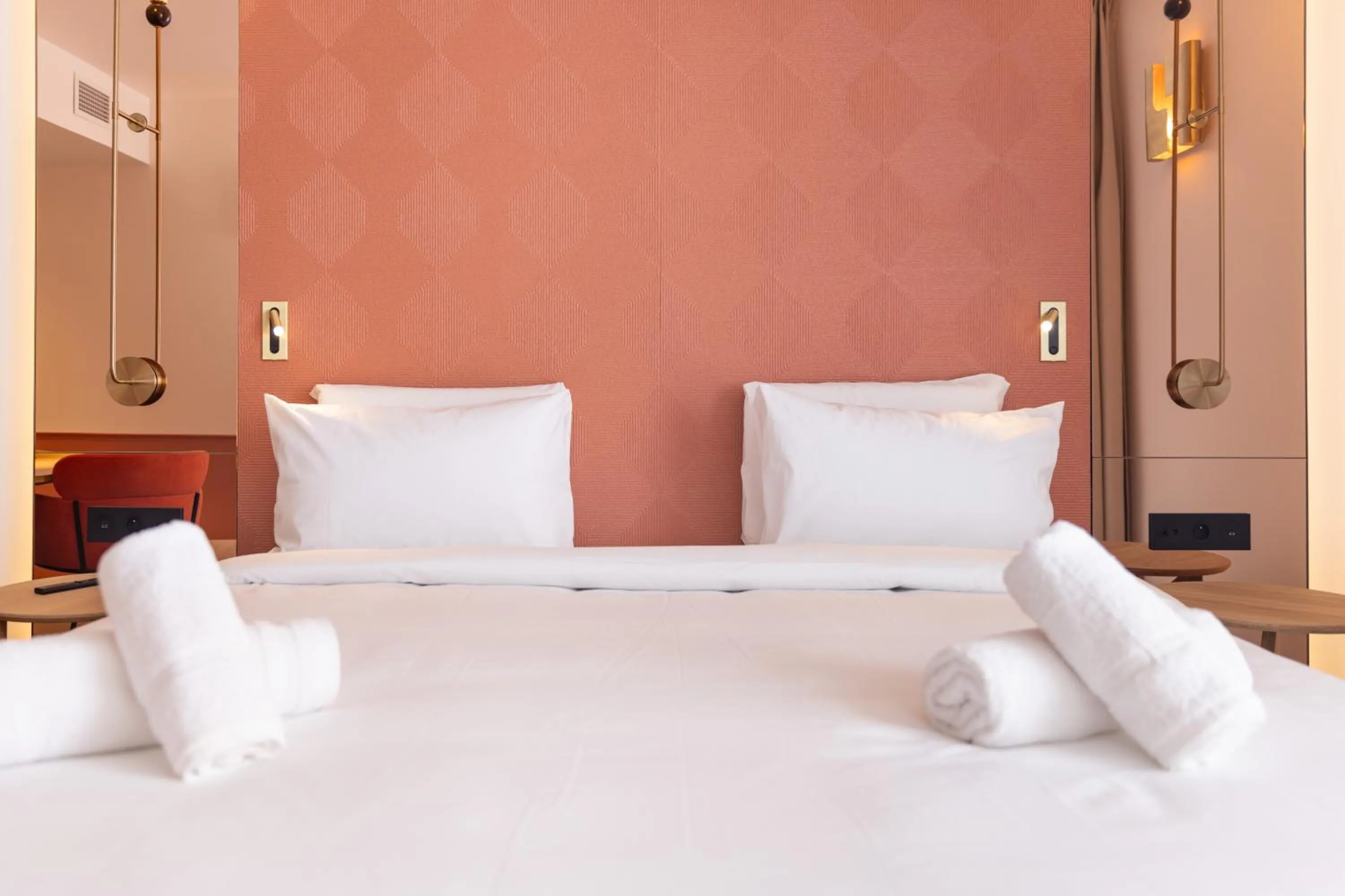 Bed in Hôtel Kyriad Prestige Paris Asnieres