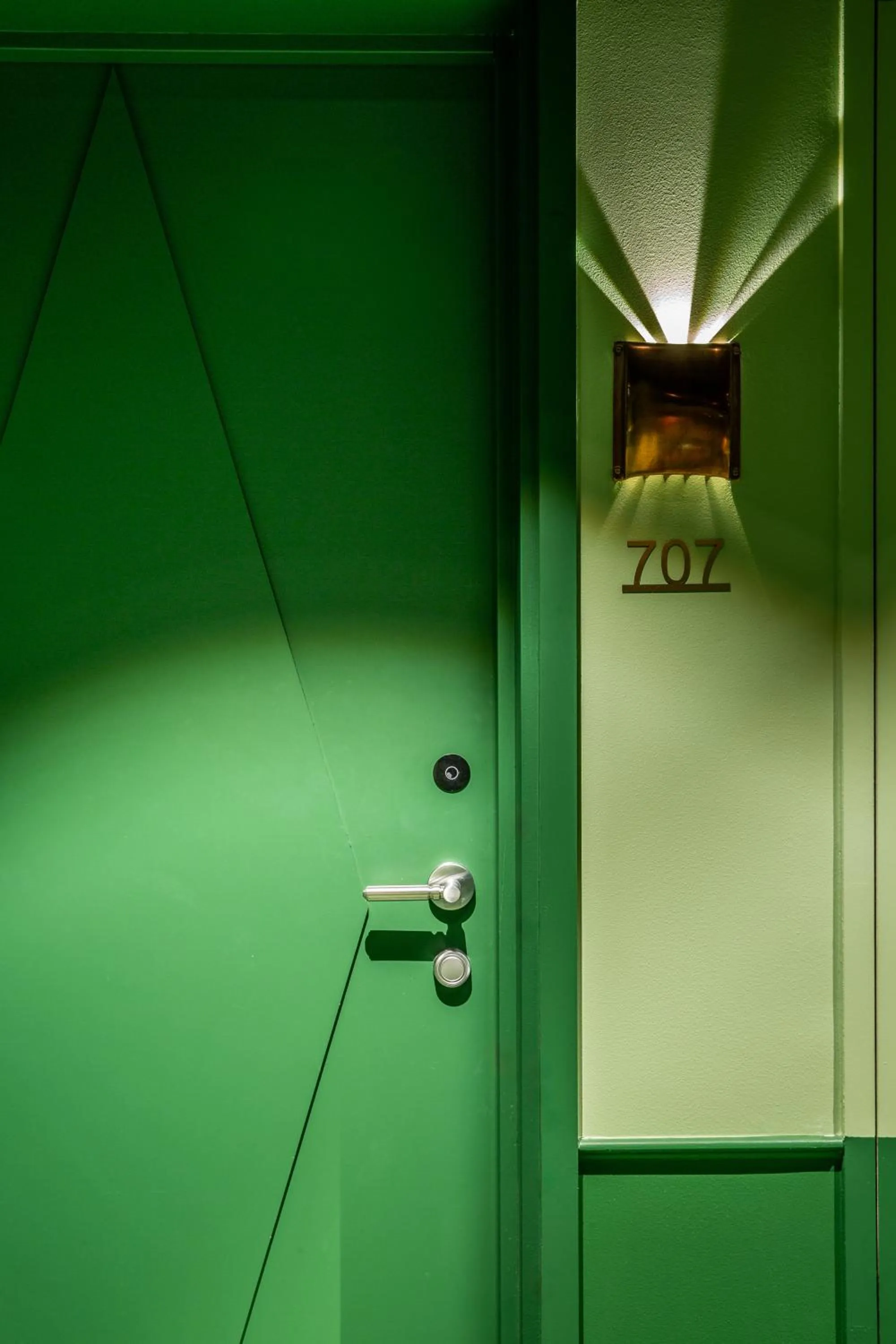 Property building in Hôtel Kyriad Prestige Paris Asnieres