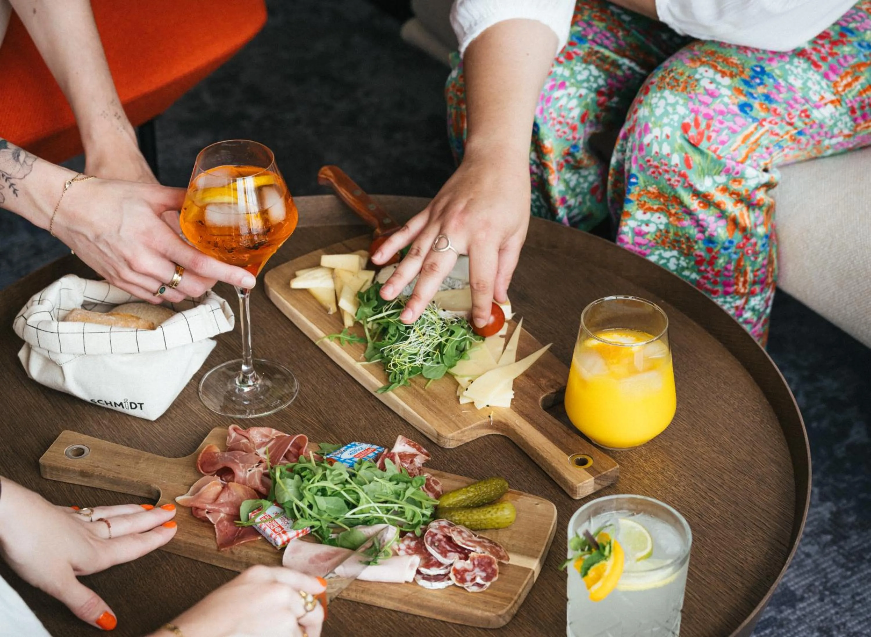 Restaurant/places to eat in Kyriad Chateauroux Nord - Aéroport