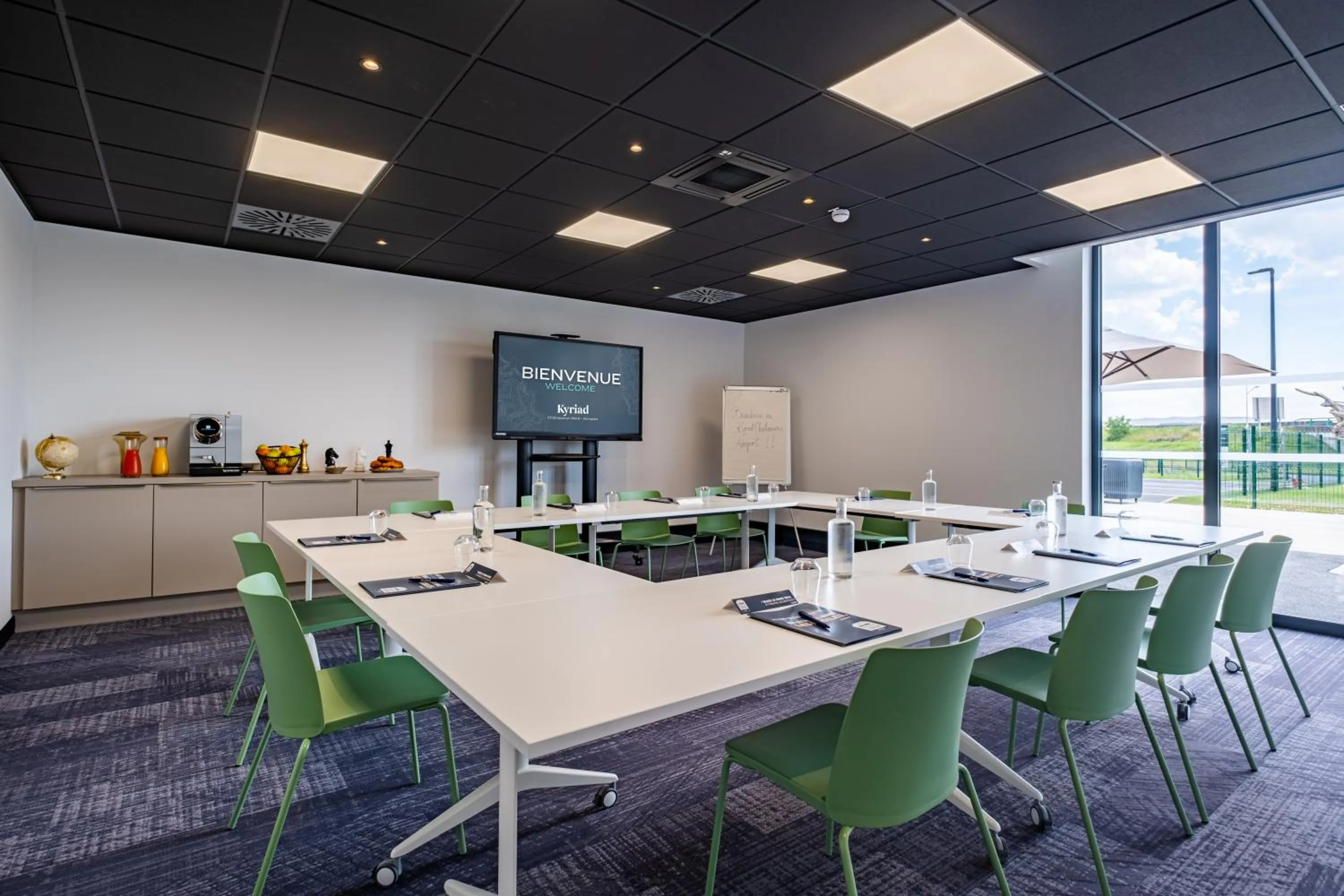 Meeting/conference room in Kyriad Chateauroux Nord - Aéroport