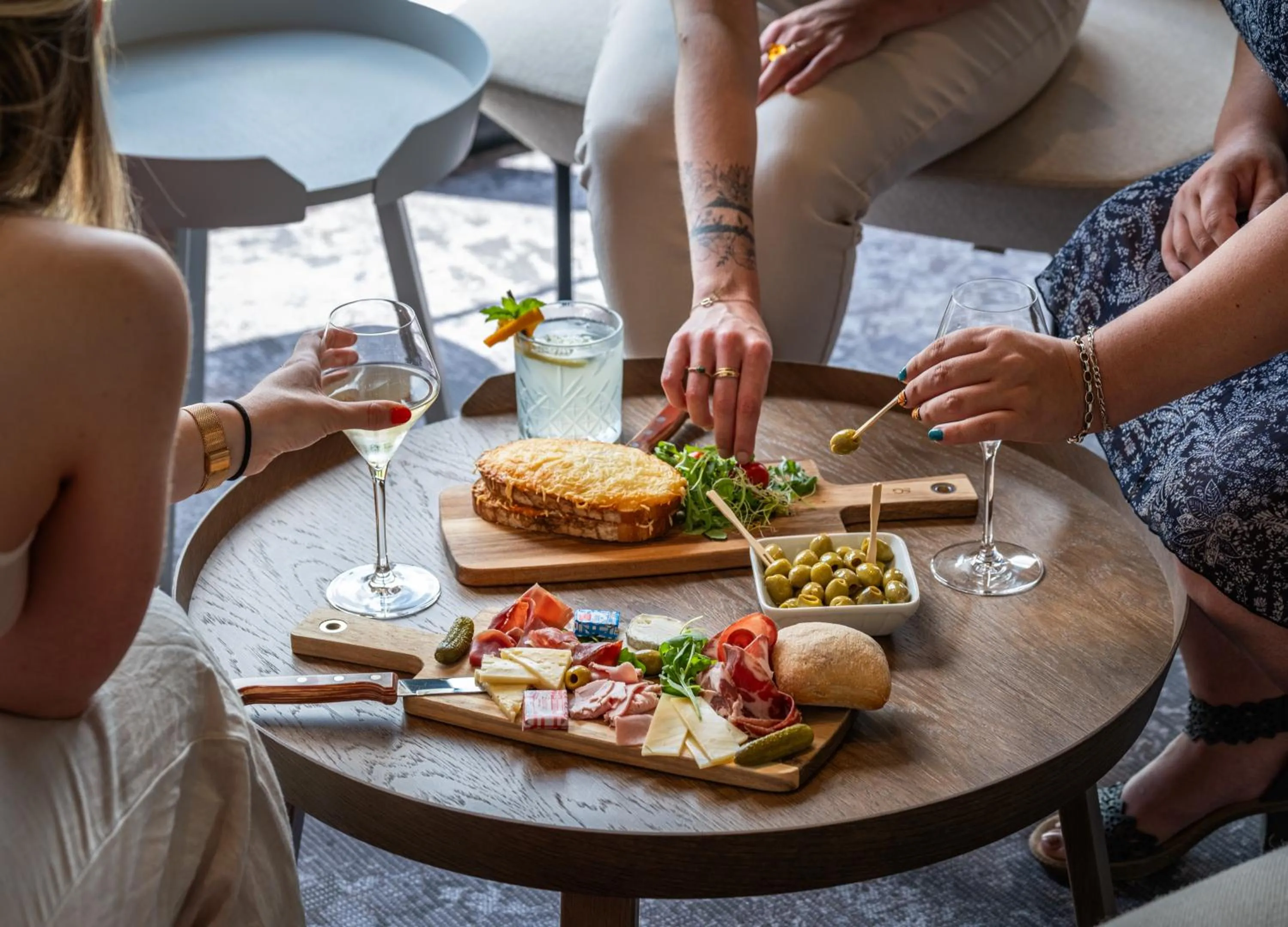 Restaurant/places to eat in Kyriad Chateauroux Nord - Aéroport