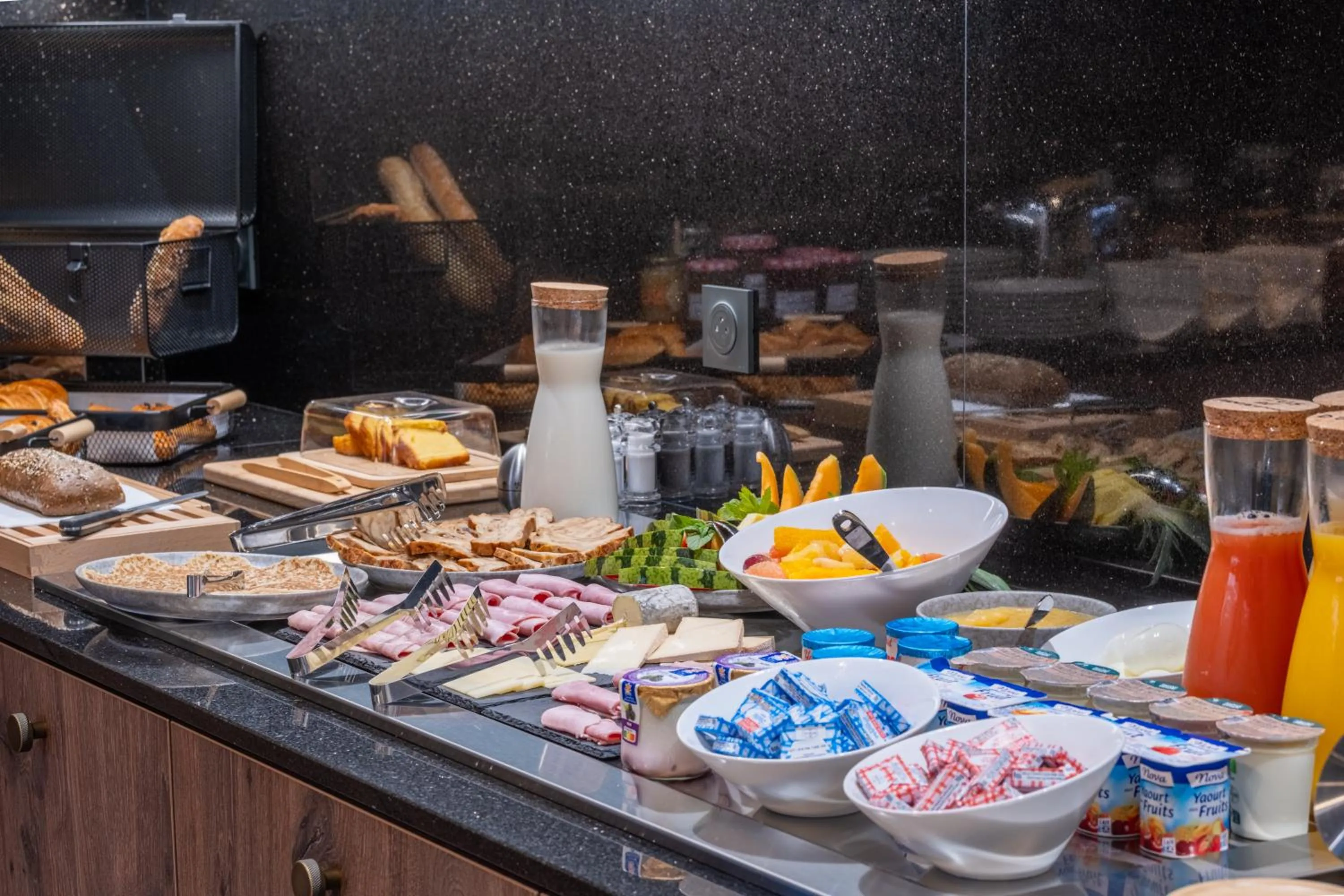 Buffet breakfast in Kyriad Chateauroux Nord - Aéroport