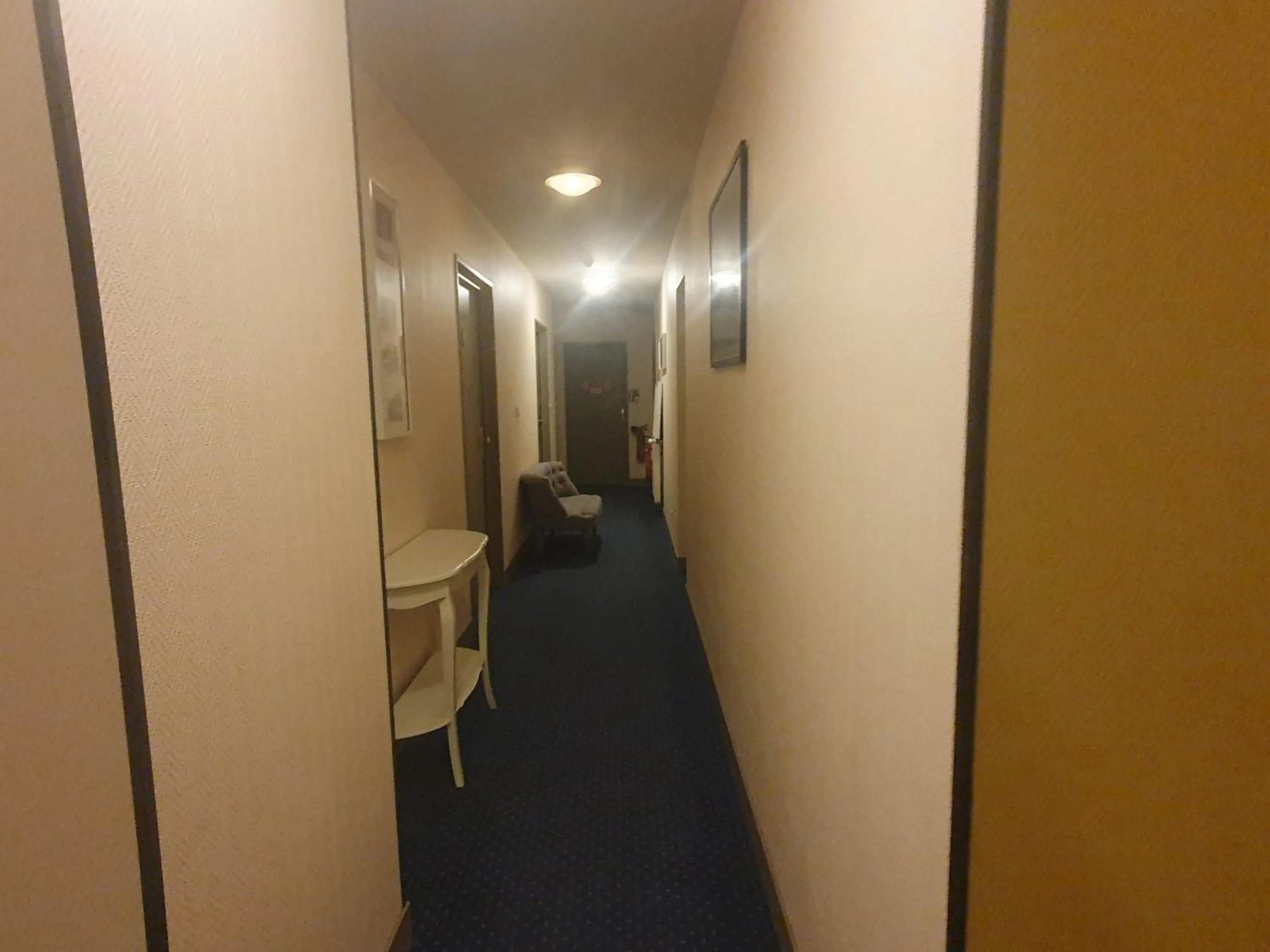 Decorative detail in Le Fin Chapon