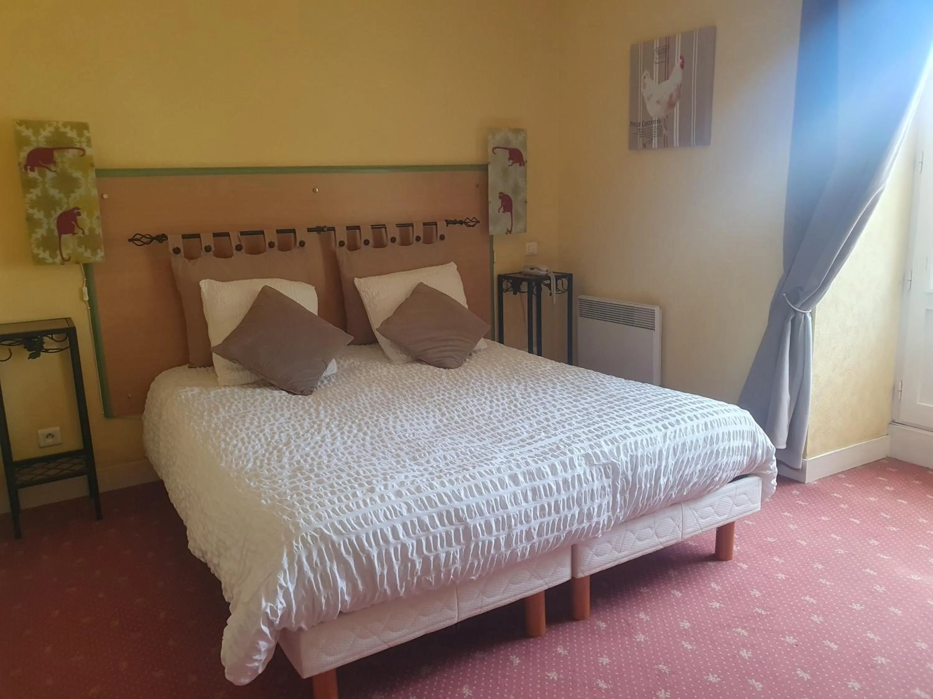 Bed in Le Fin Chapon