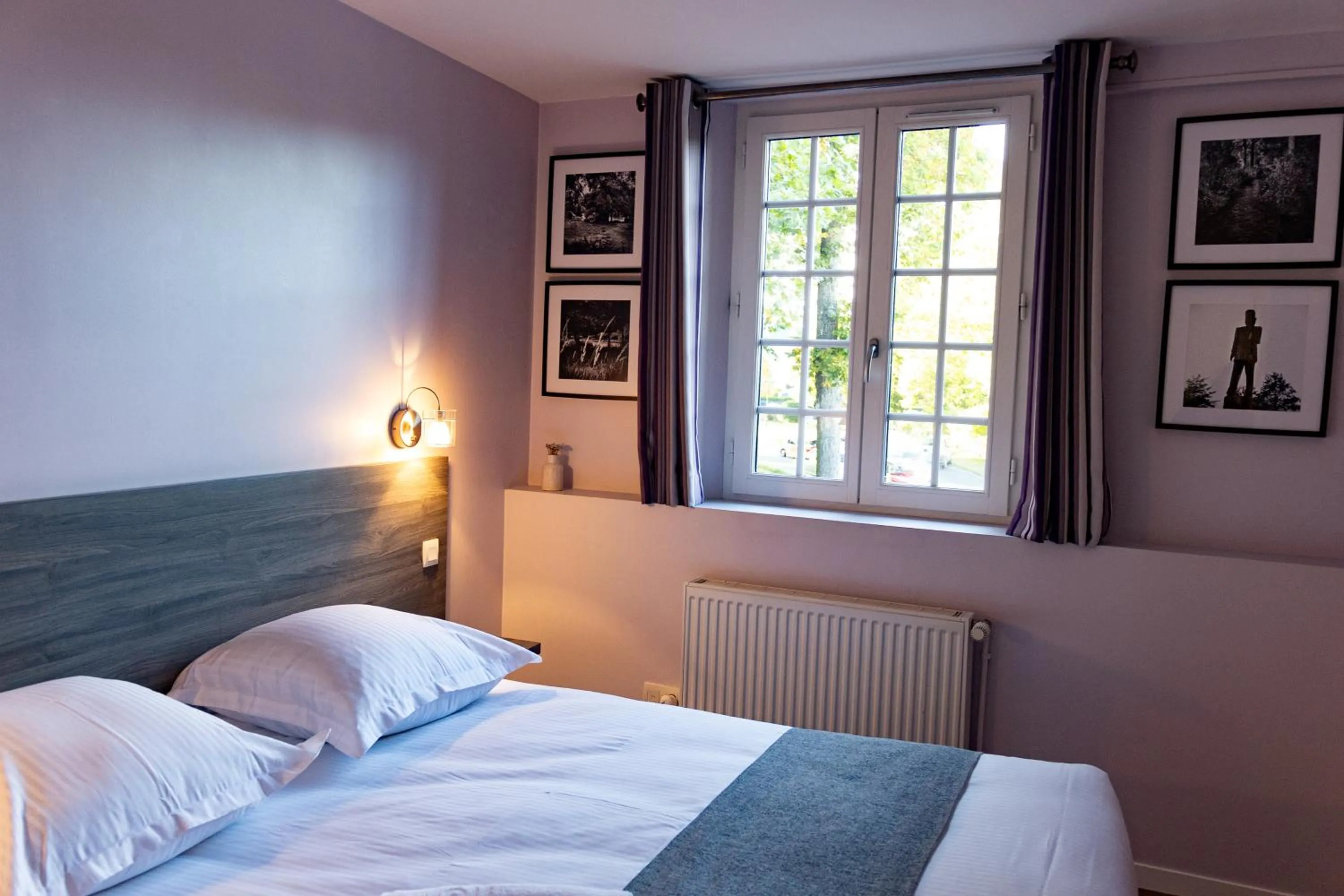 Bed in Hôtel restaurant La Grand Mare