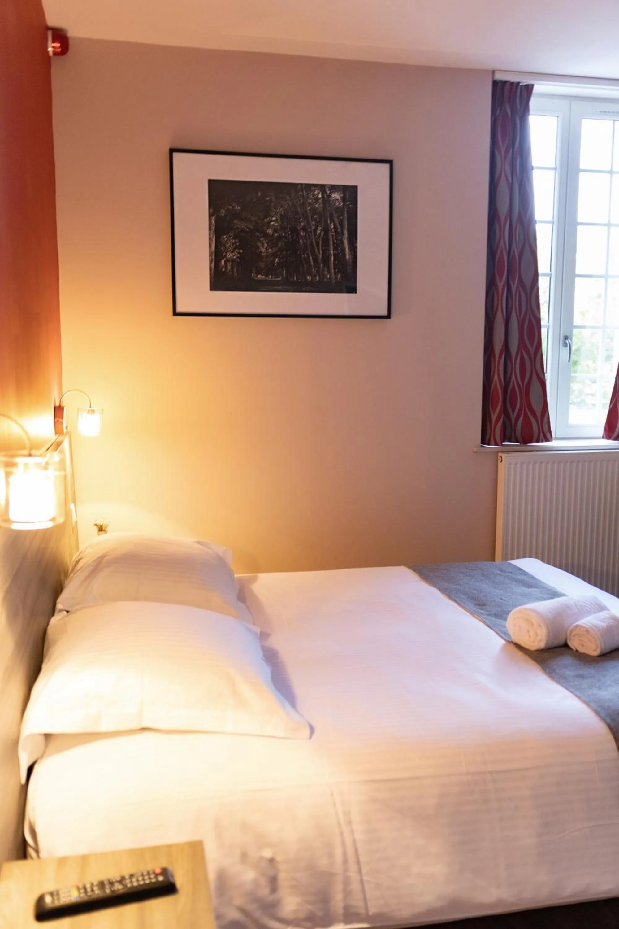 Bed in Hôtel restaurant La Grand Mare