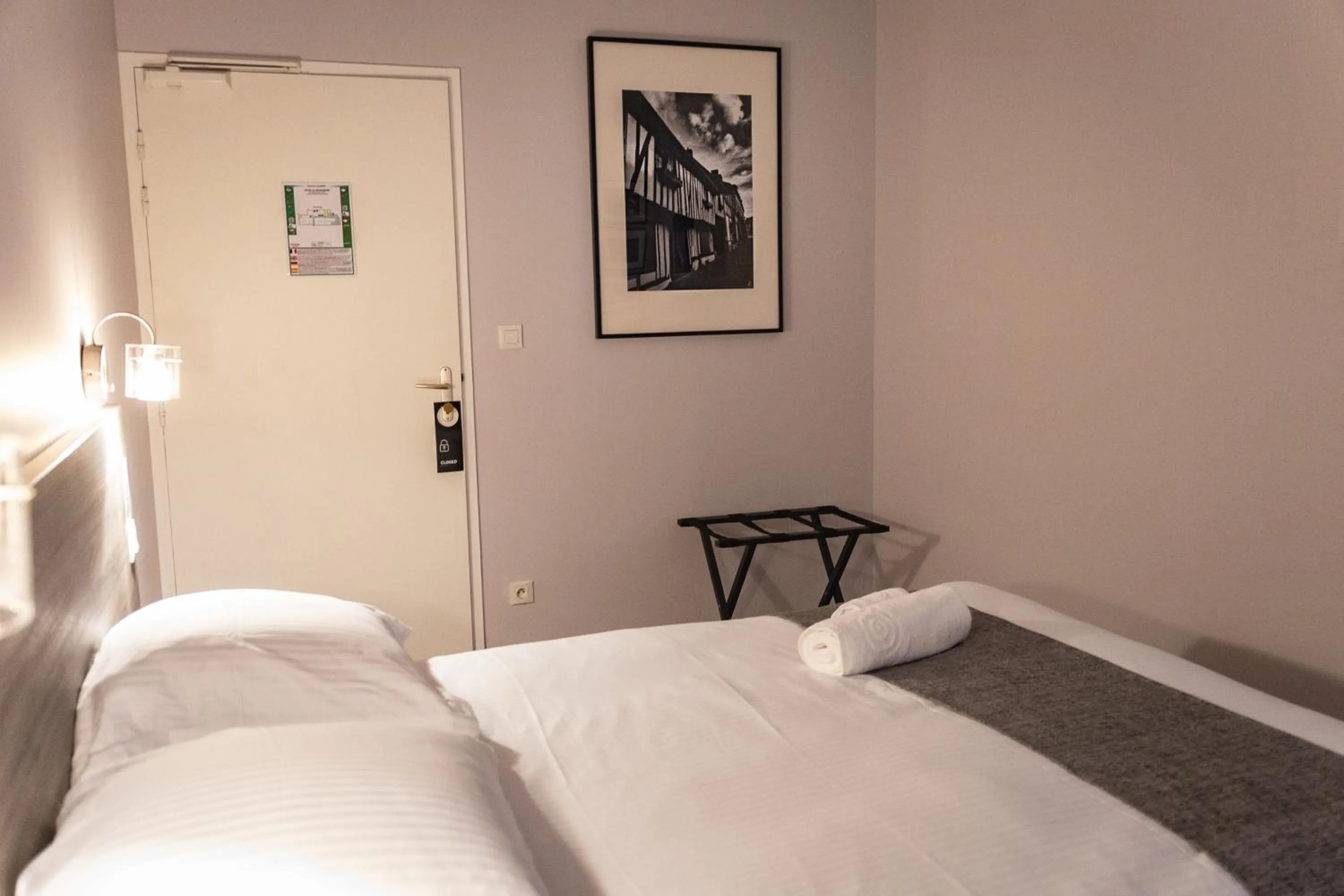 Bed in Hôtel restaurant La Grand Mare