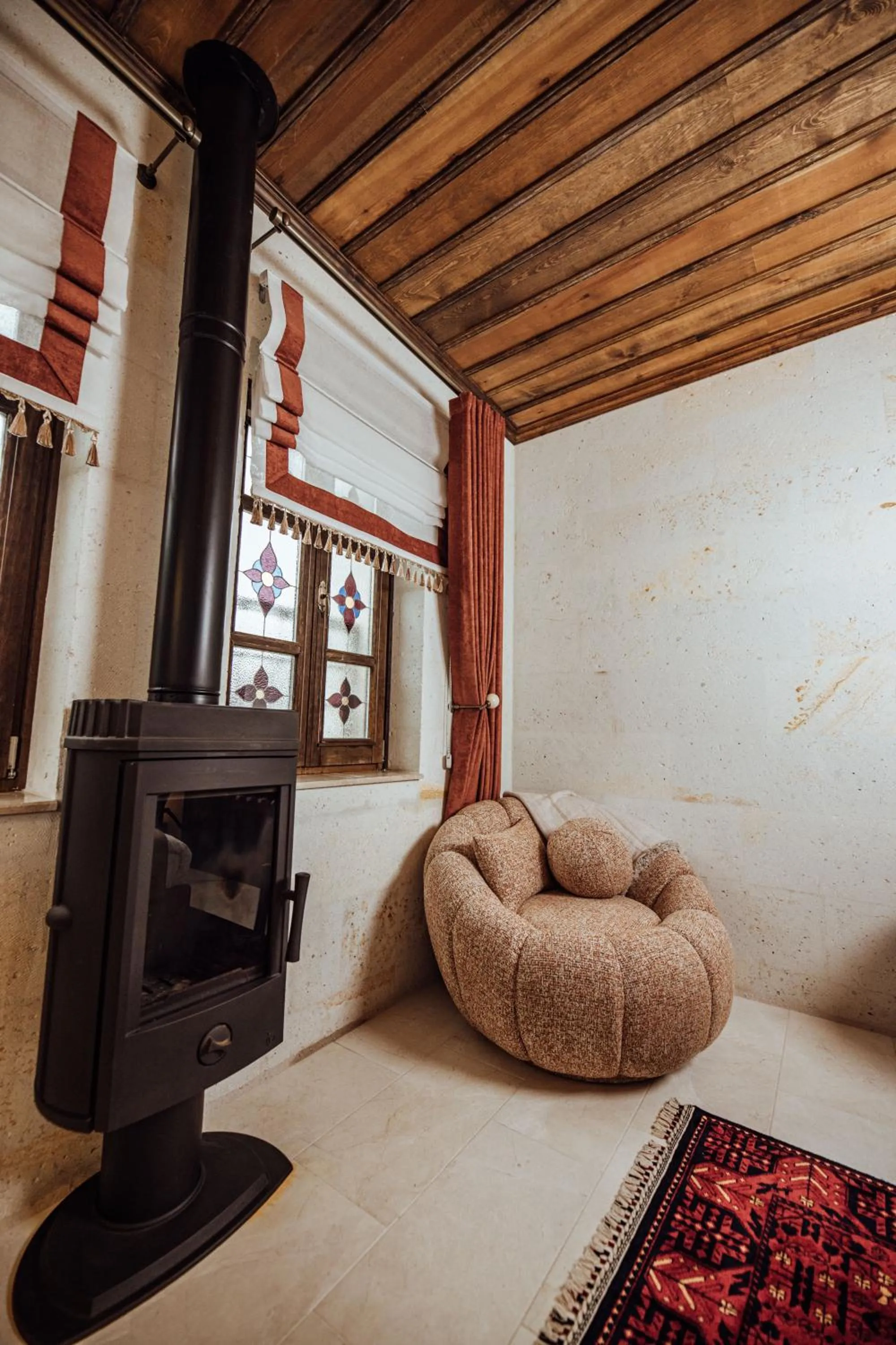 Seating area, Bed in Via Regia Cappadocia Hotel